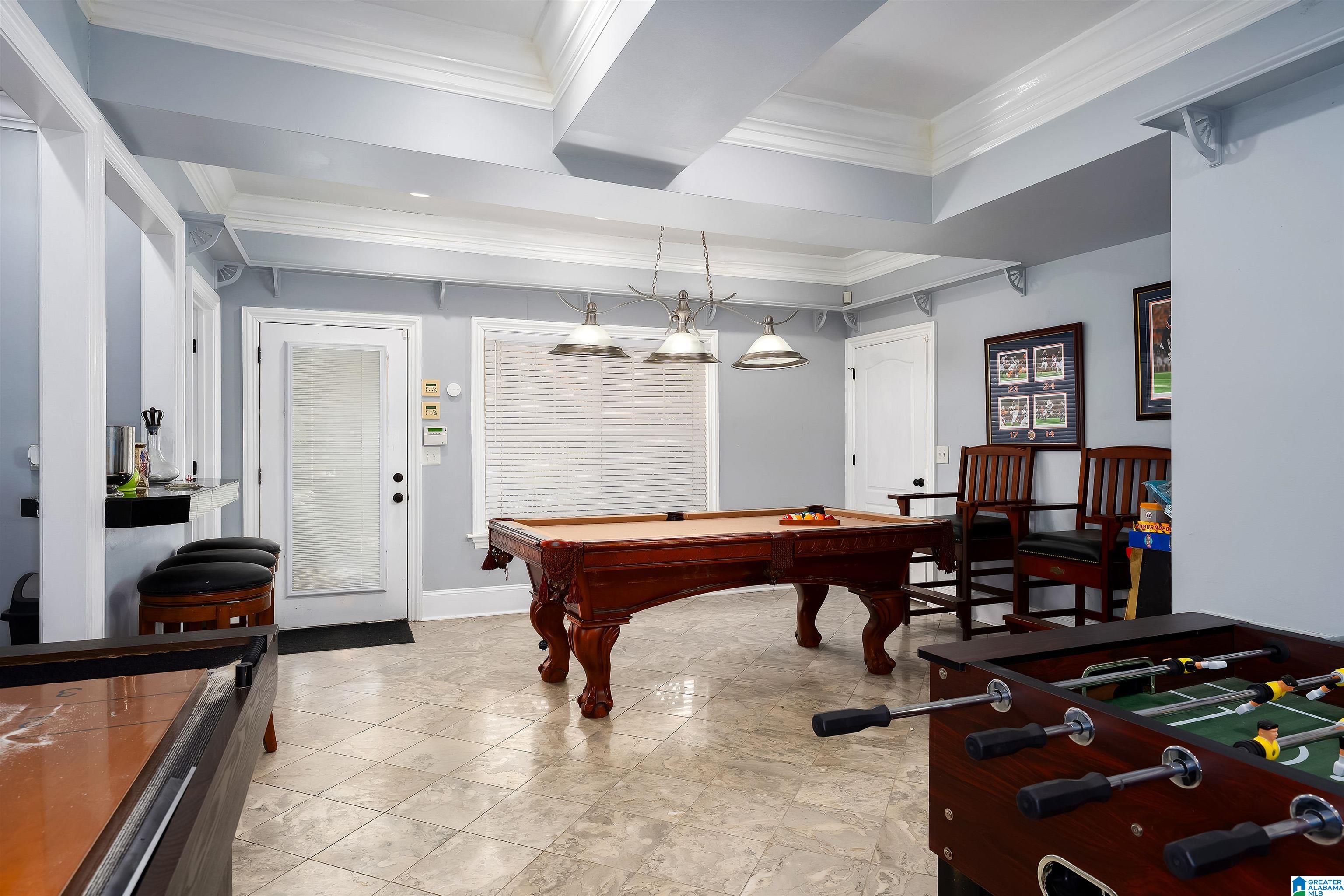 2109 BOWMAN CIRCLE