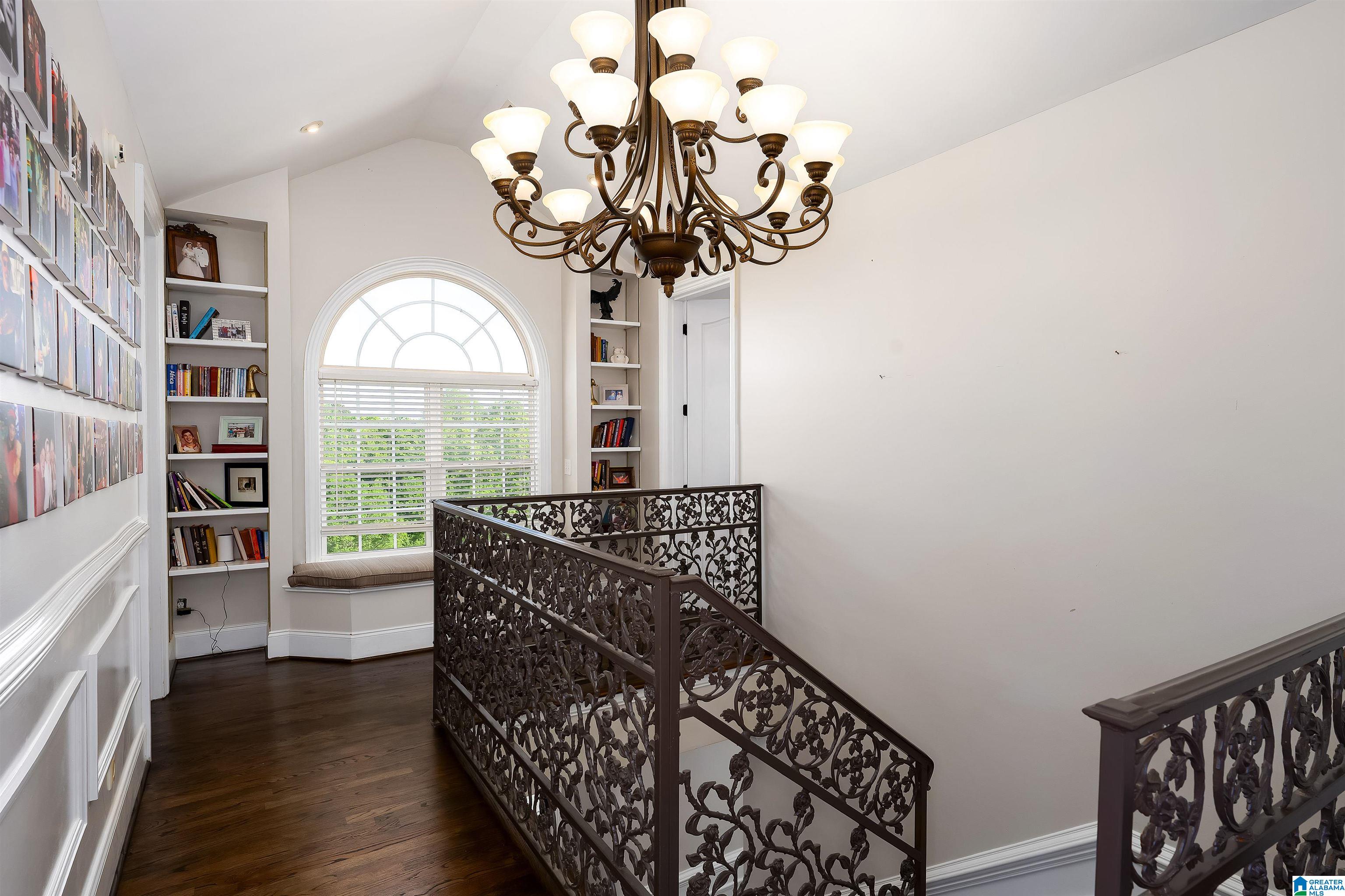 2109 BOWMAN CIRCLE