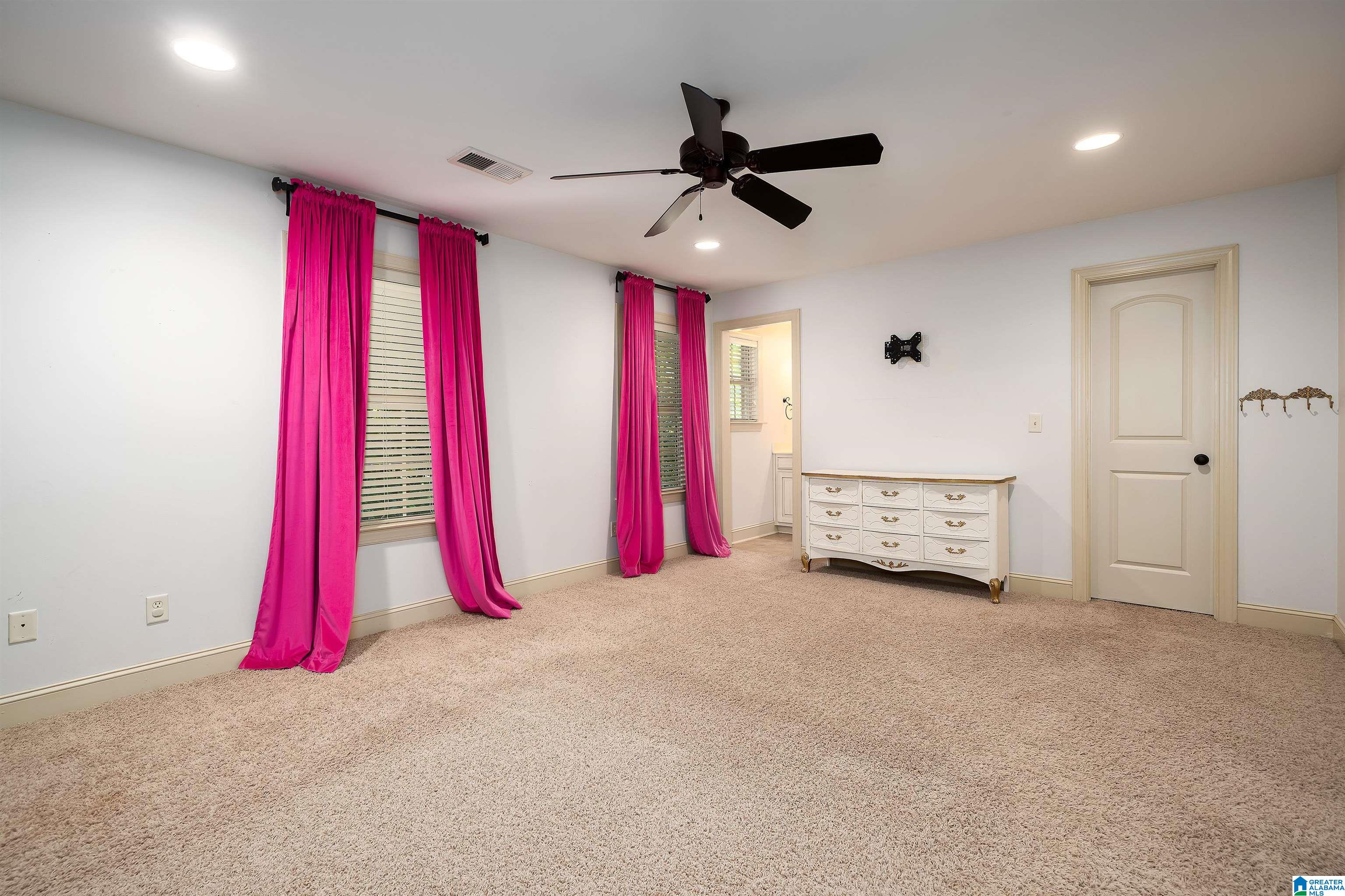 325 MIDDLE RIDGE DRIVE