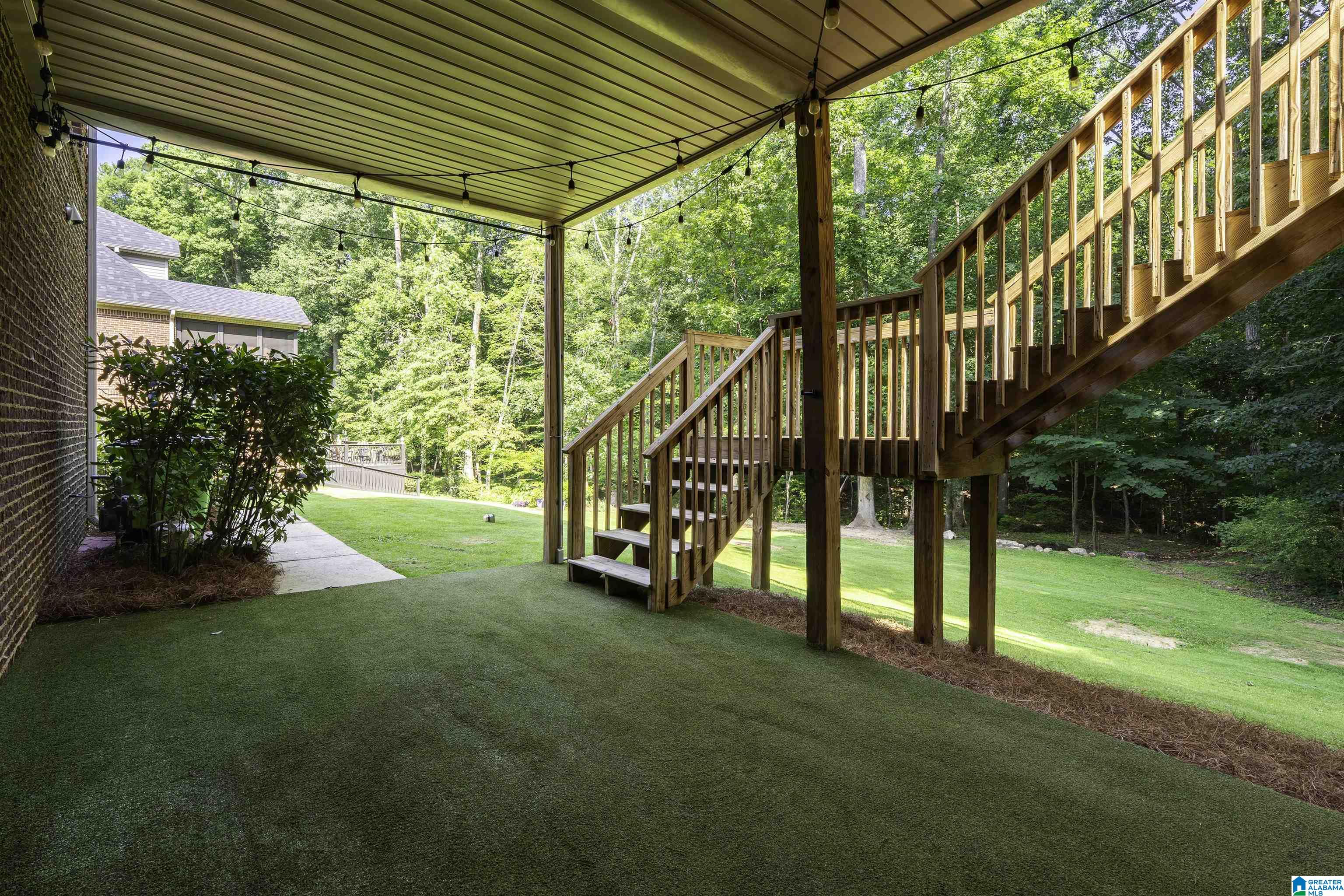 325 MIDDLE RIDGE DRIVE