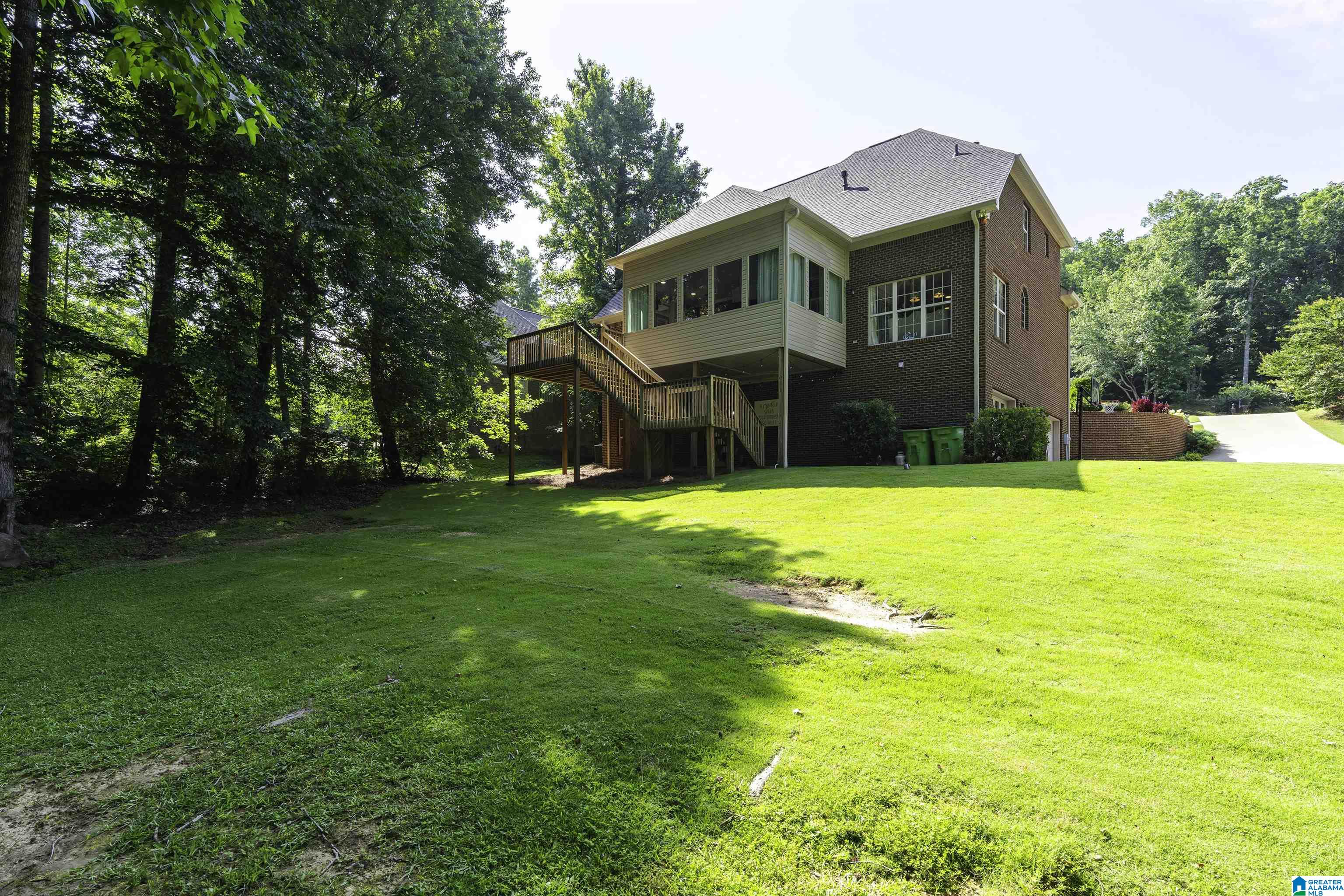 325 MIDDLE RIDGE DRIVE