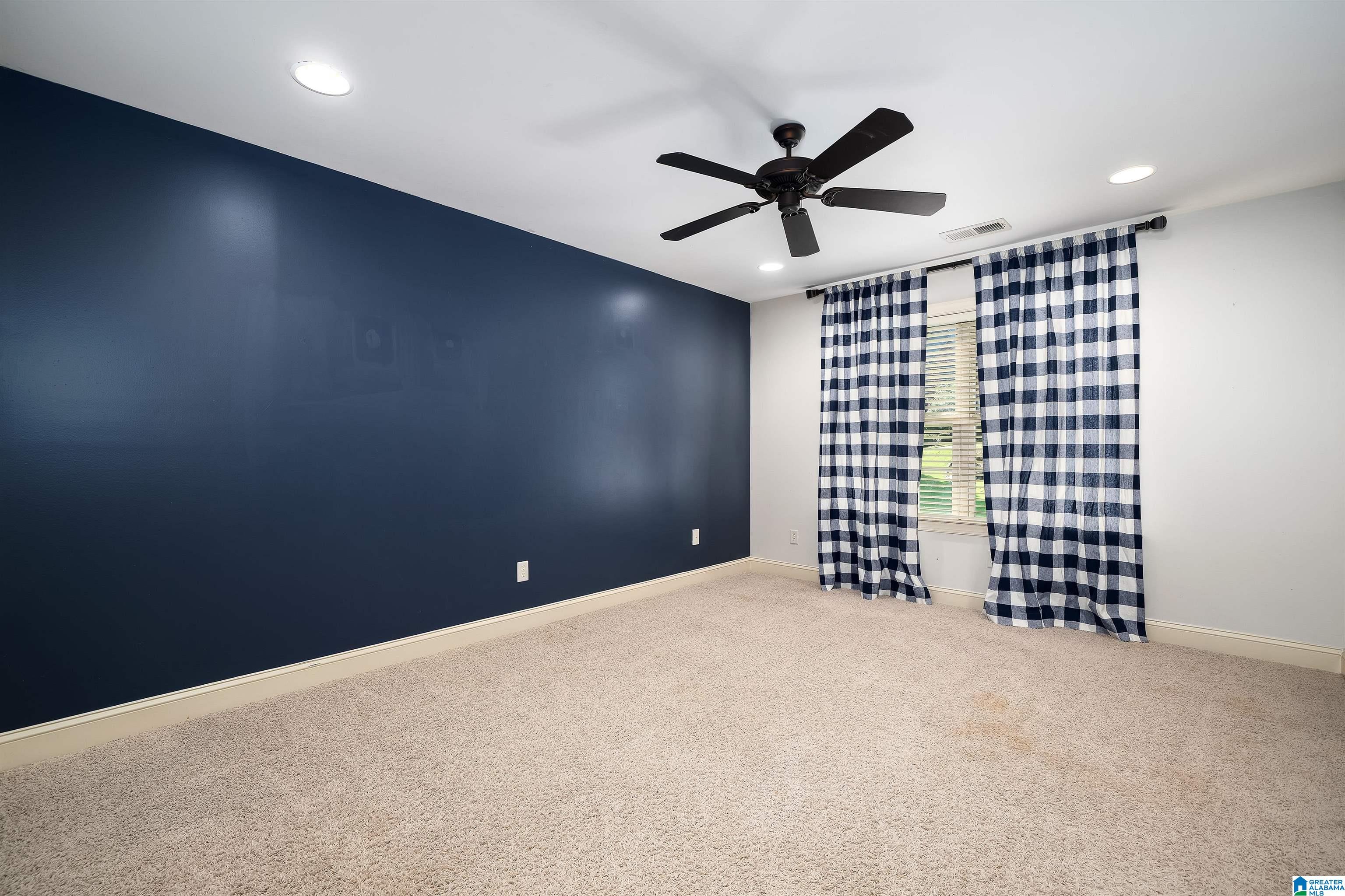 325 MIDDLE RIDGE DRIVE