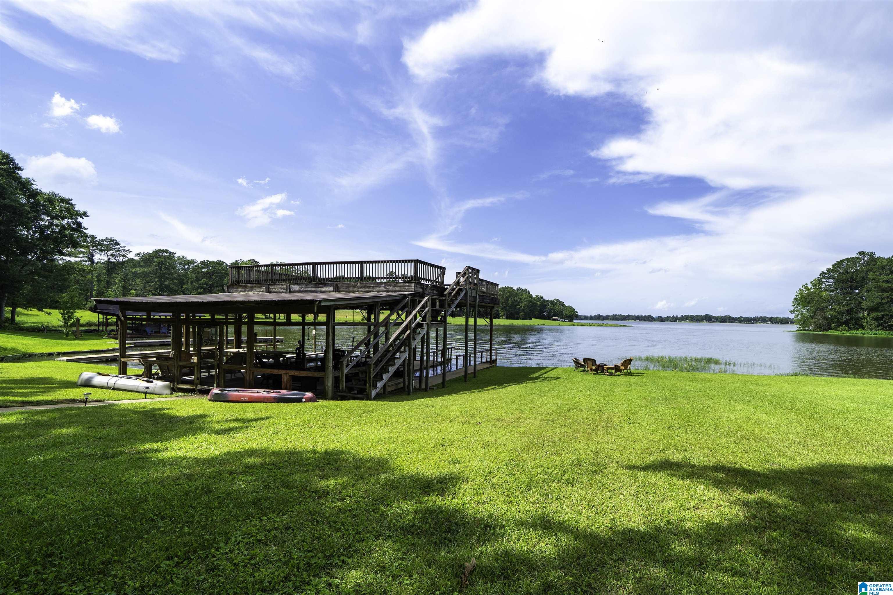 2715 HAMILTON ROAD