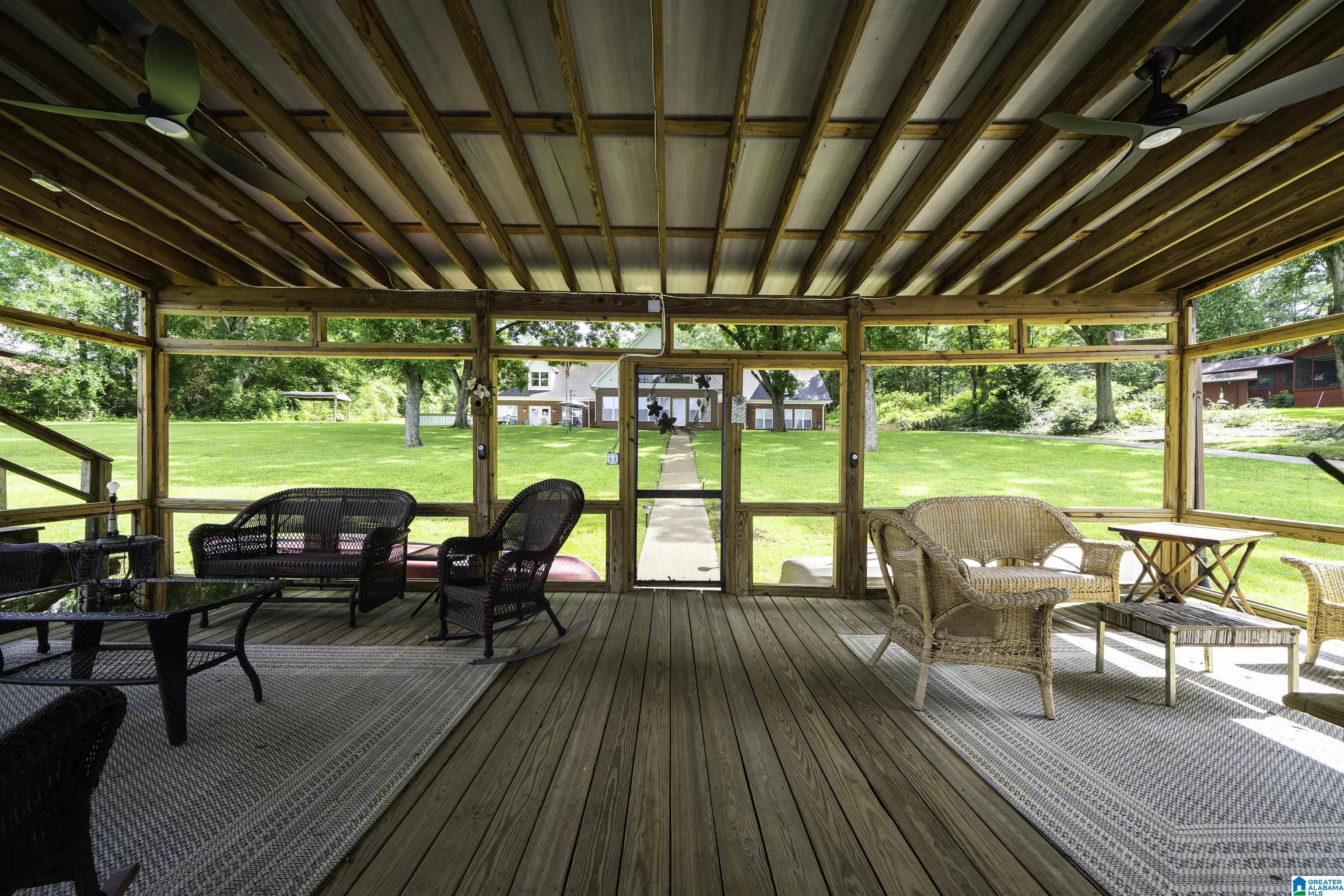 2715 HAMILTON ROAD