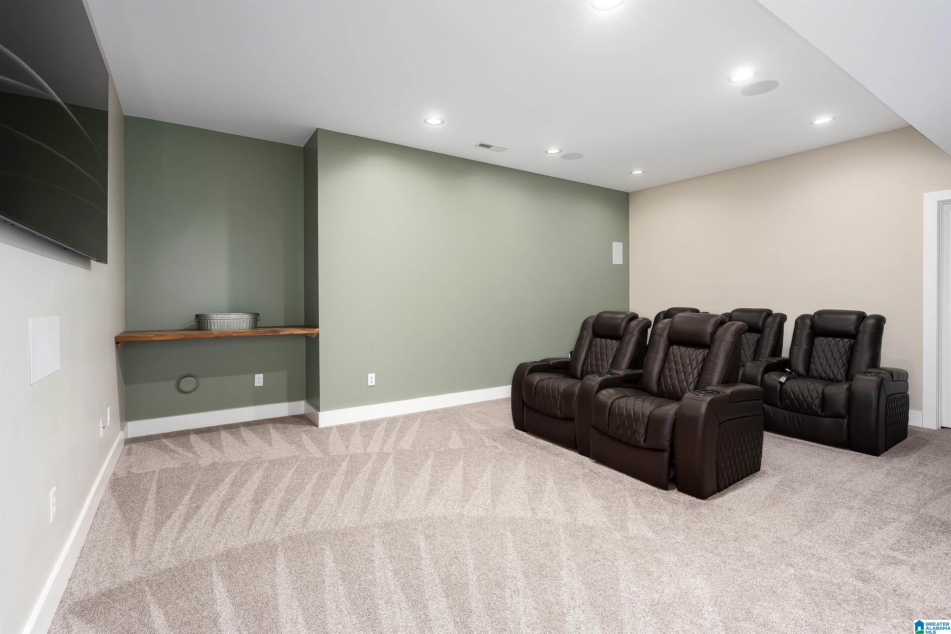 5805 DEERFOOT COURT