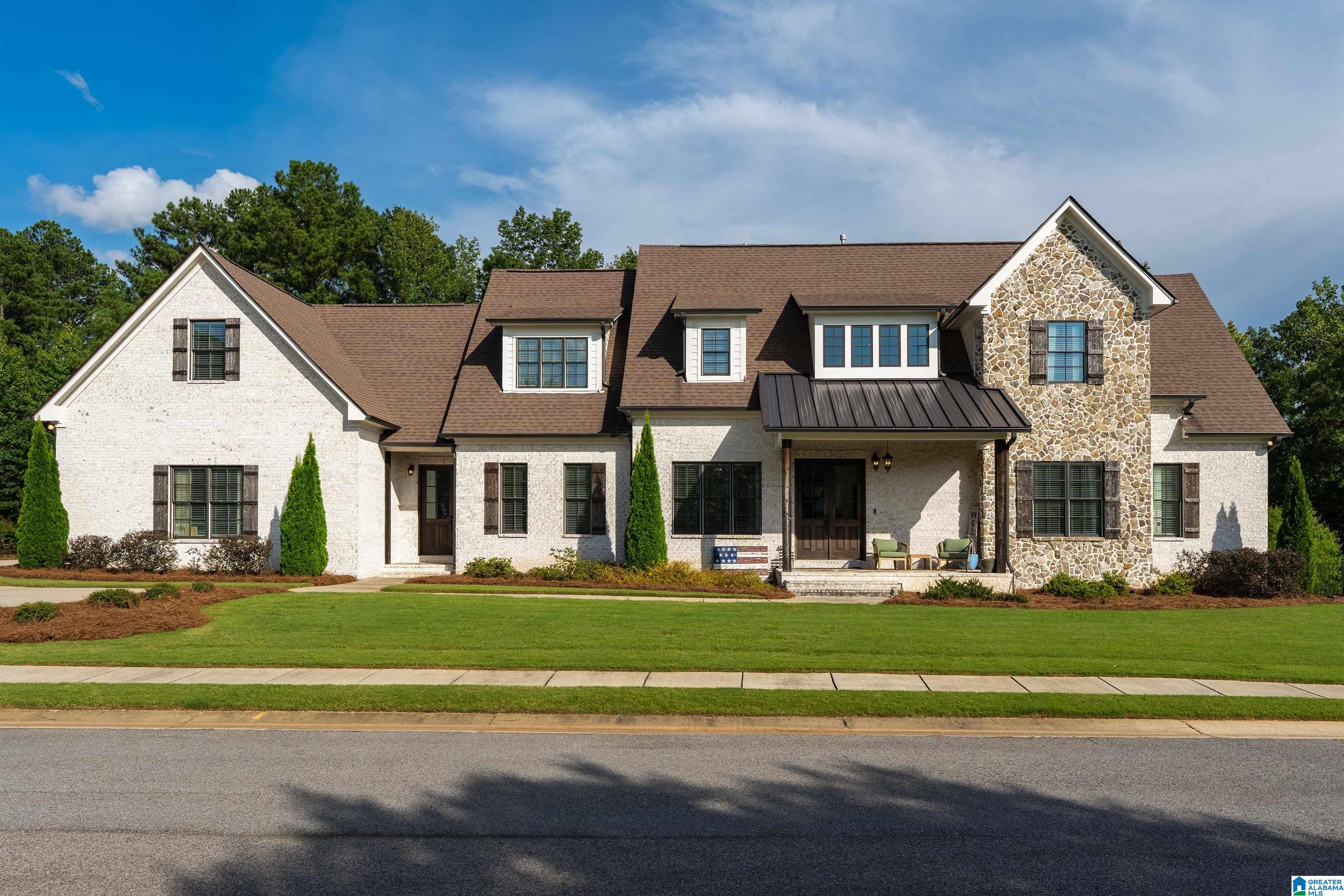 5805 DEERFOOT COURT