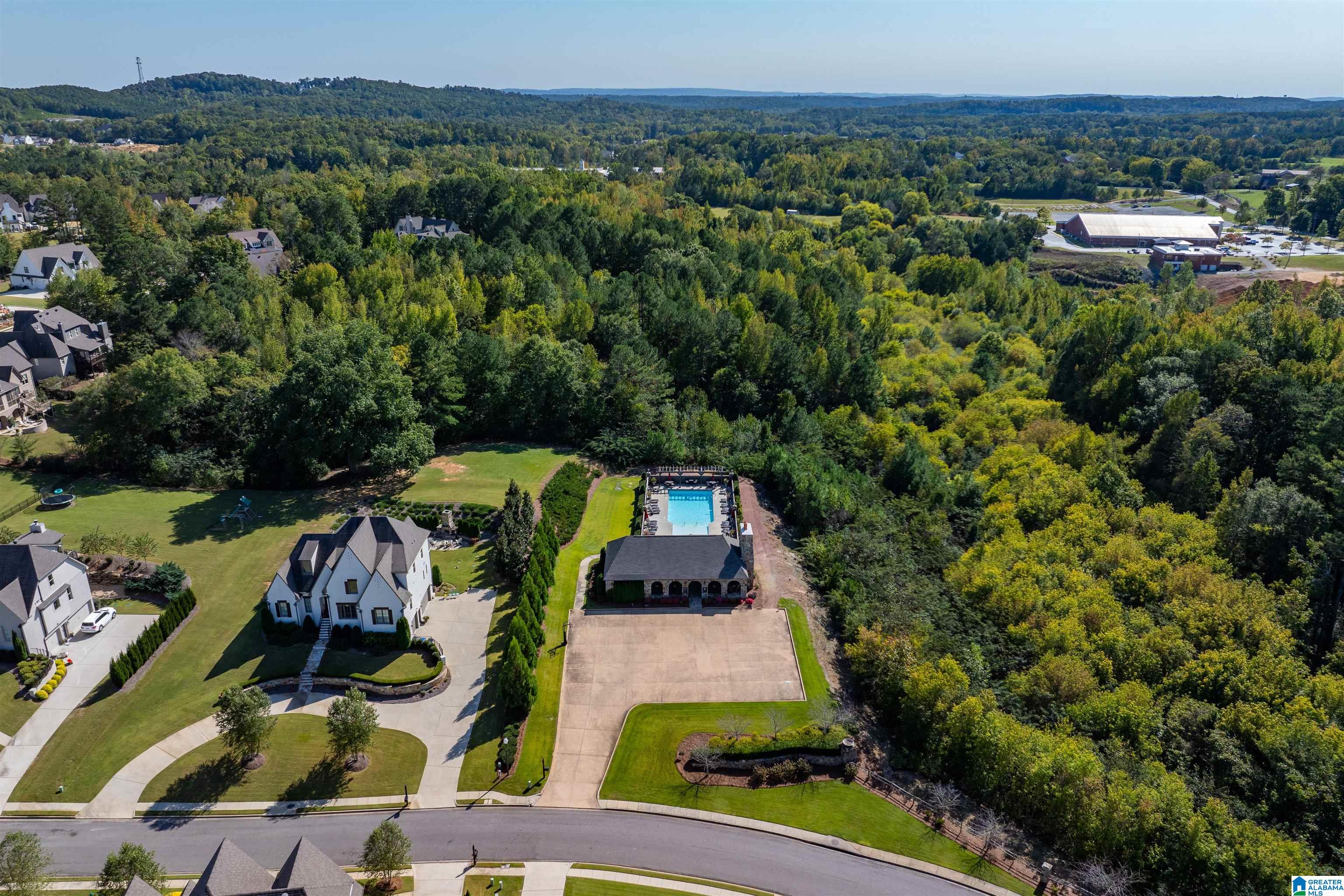 5805 DEERFOOT COURT