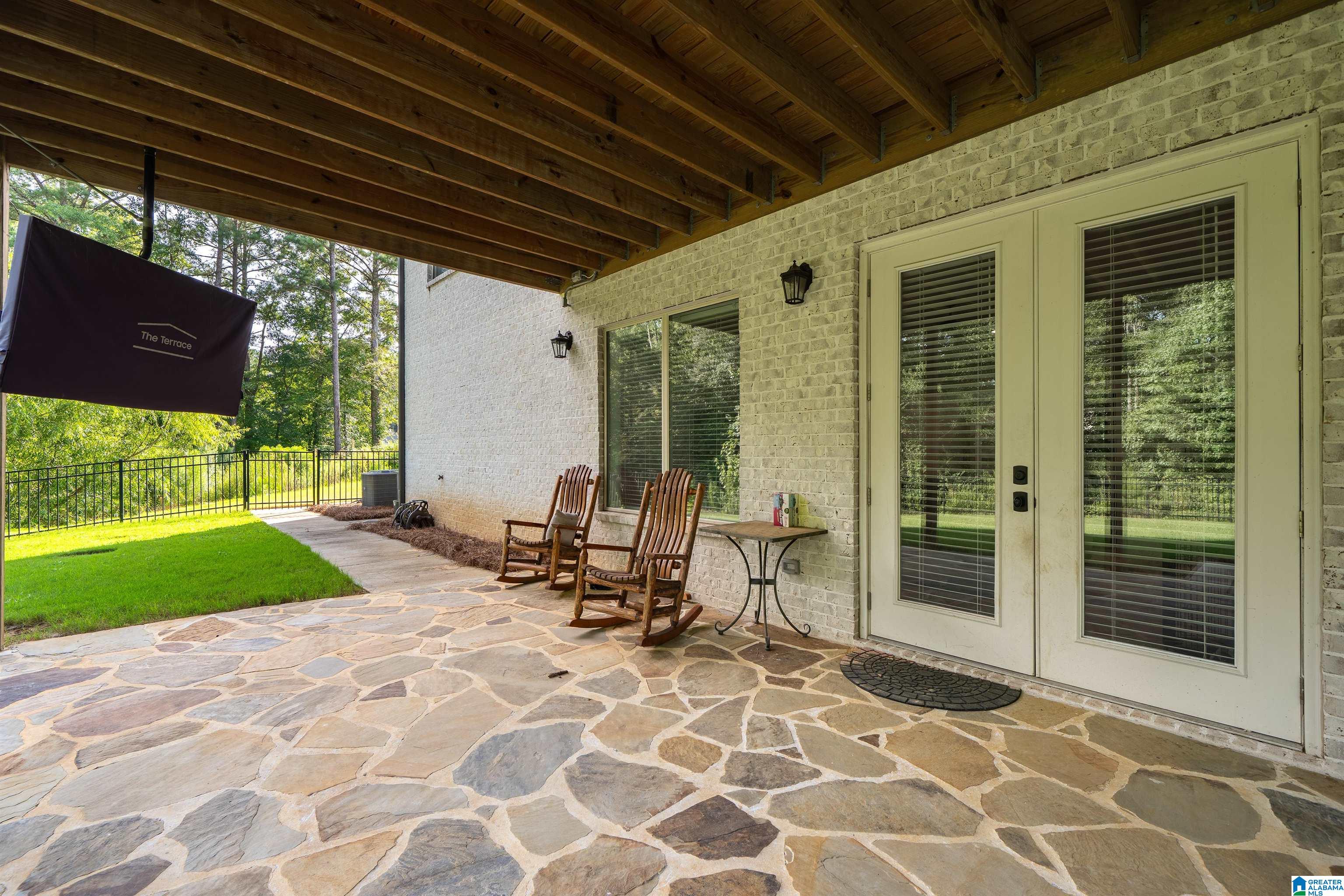 5805 DEERFOOT COURT