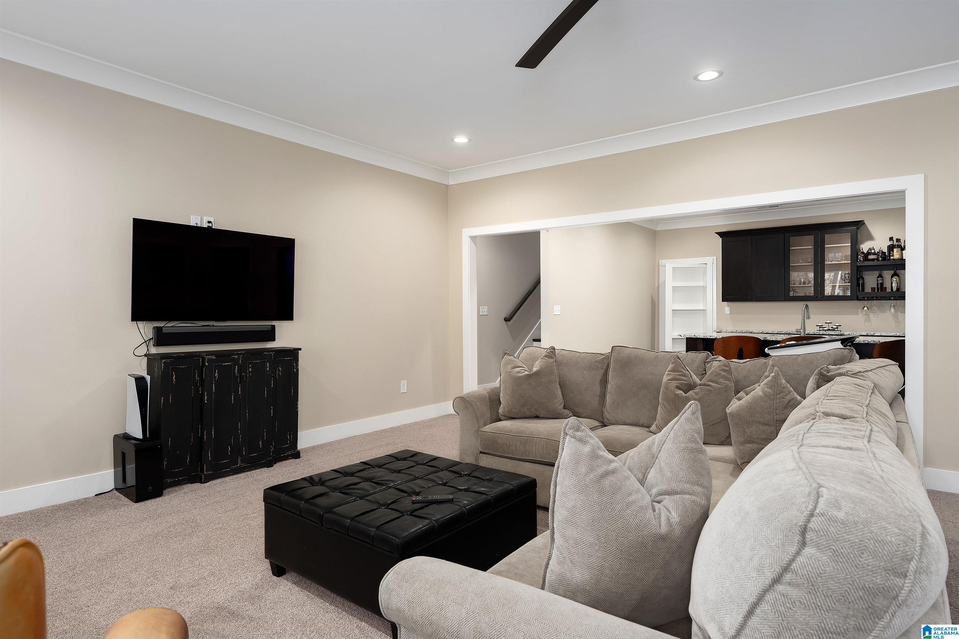5805 DEERFOOT COURT