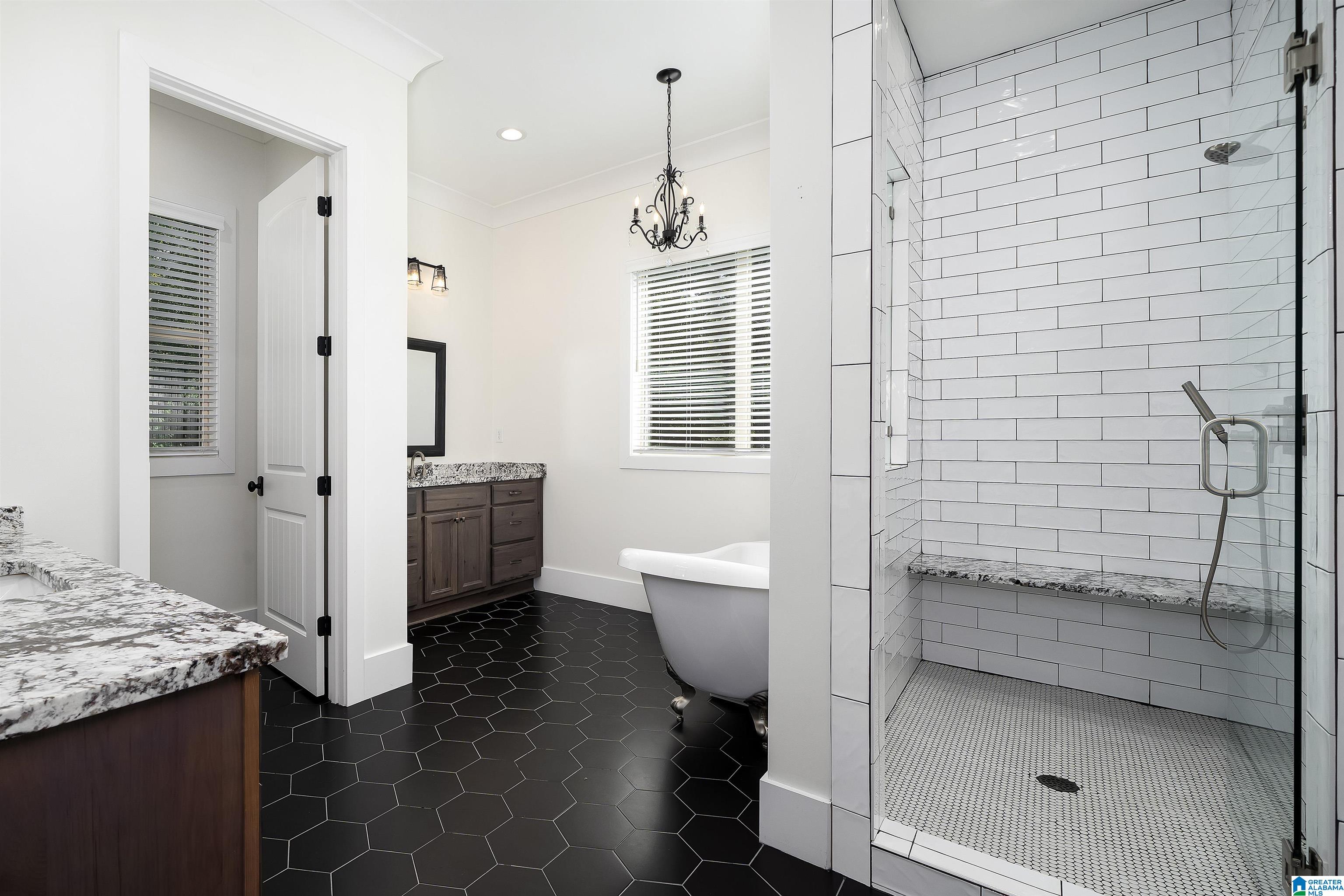 5805 DEERFOOT COURT