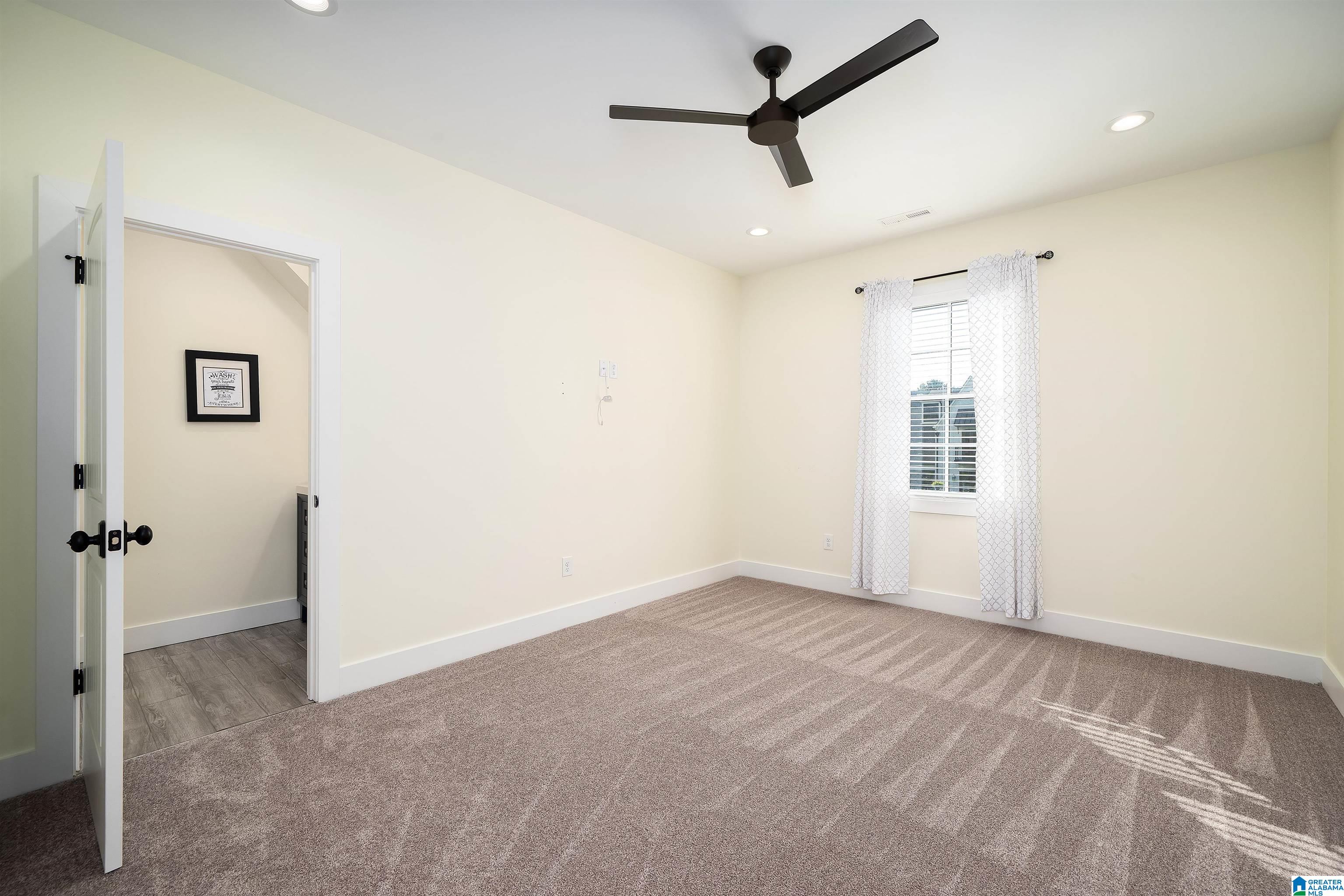 5805 DEERFOOT COURT