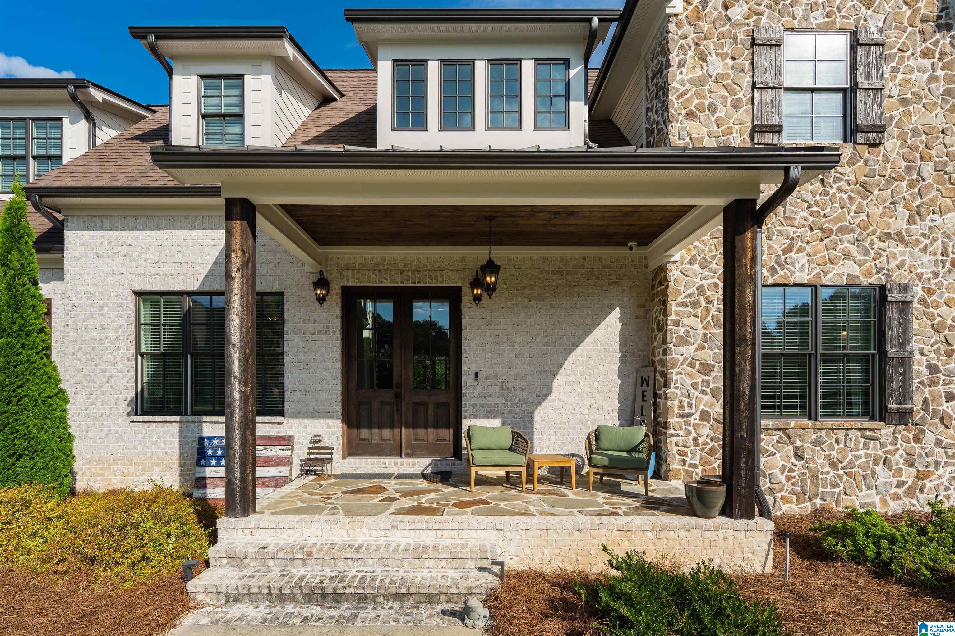 5805 DEERFOOT COURT