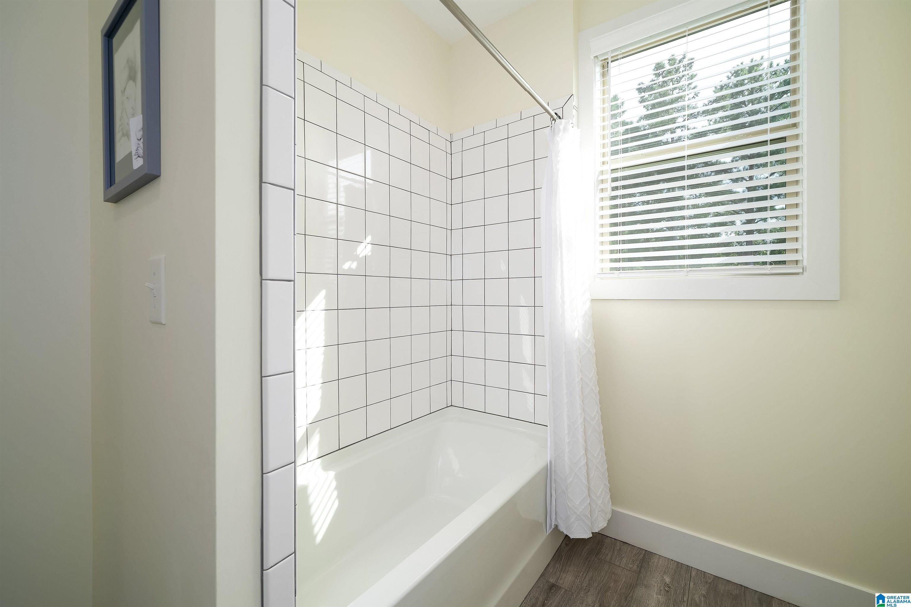 5805 DEERFOOT COURT