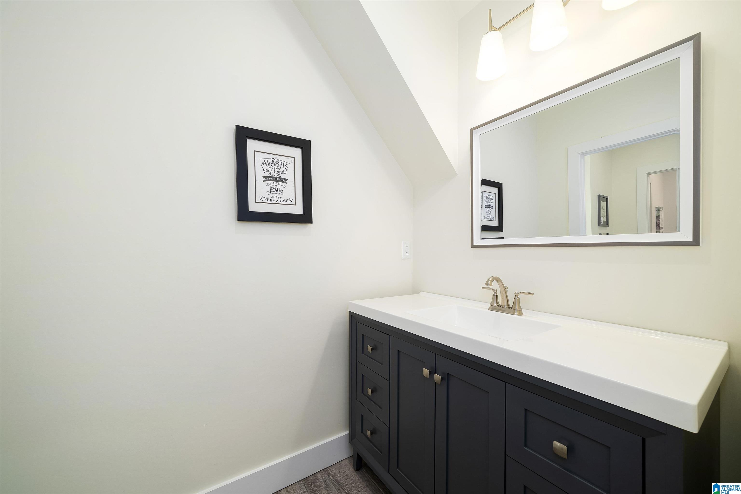 5805 DEERFOOT COURT