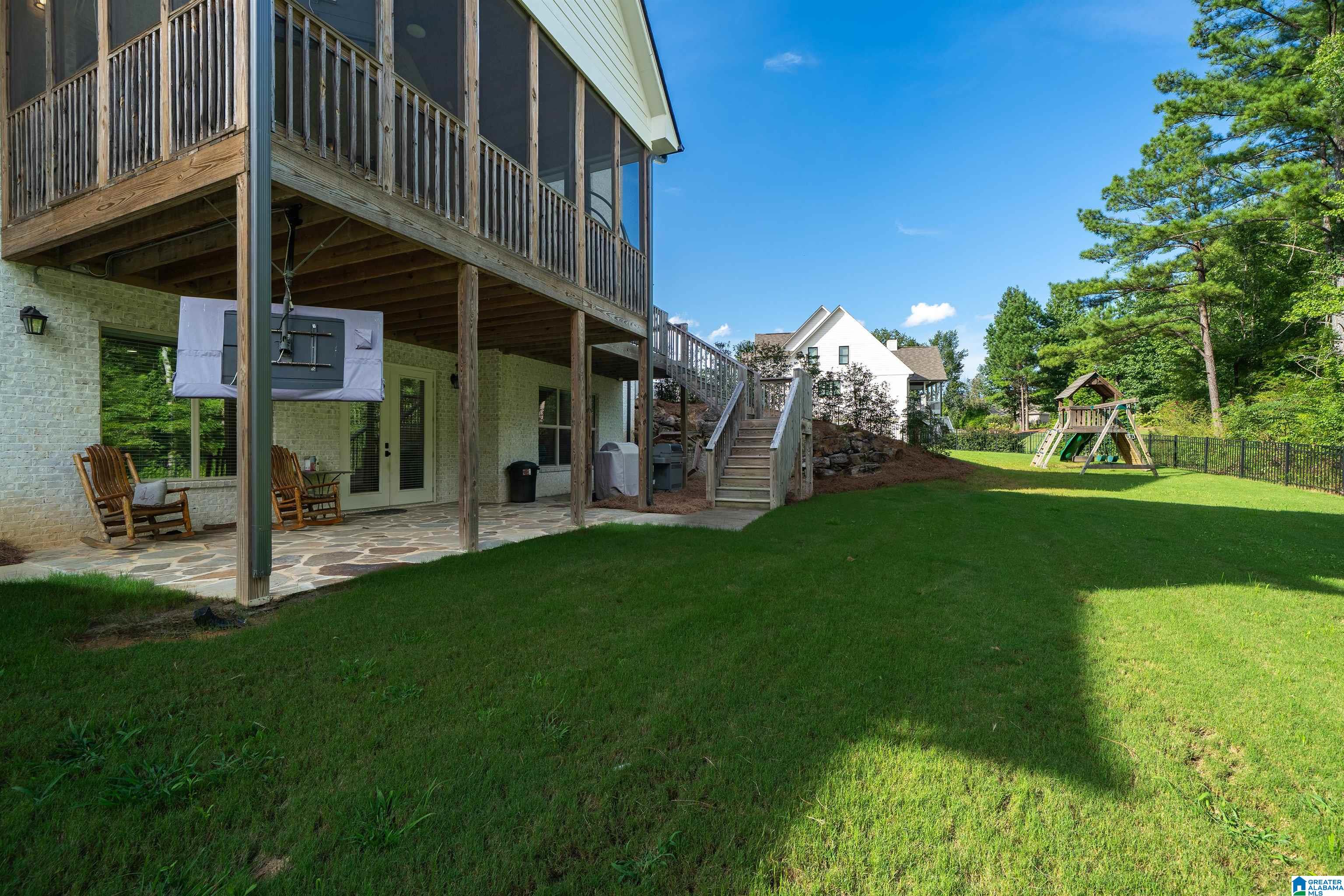 5805 DEERFOOT COURT