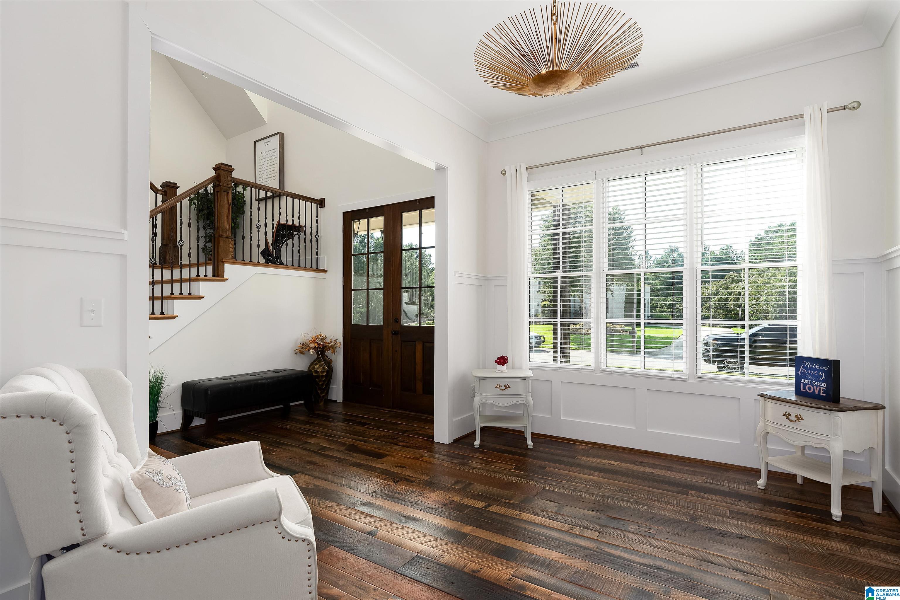 5805 DEERFOOT COURT