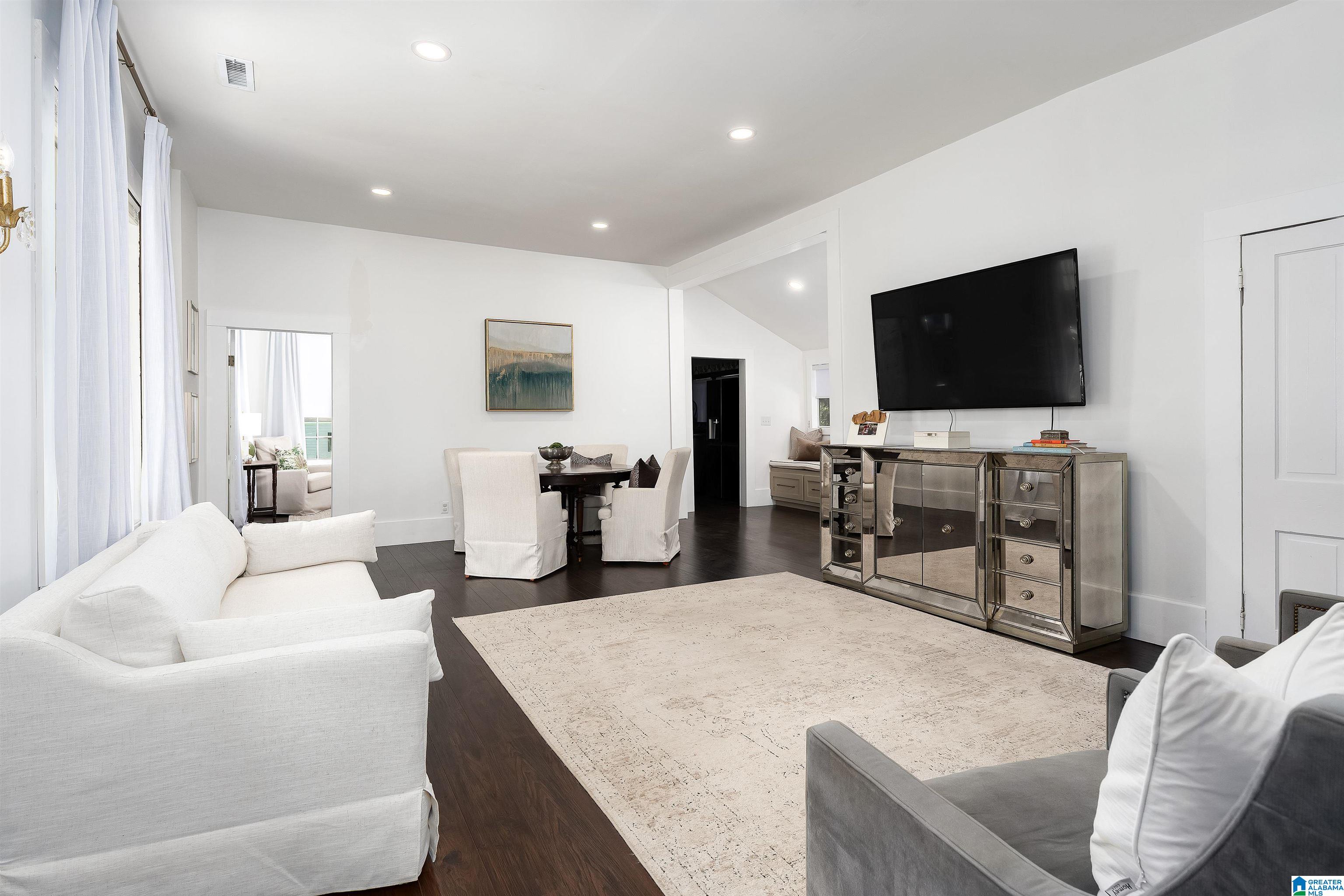 7690 HIGHWAY 174