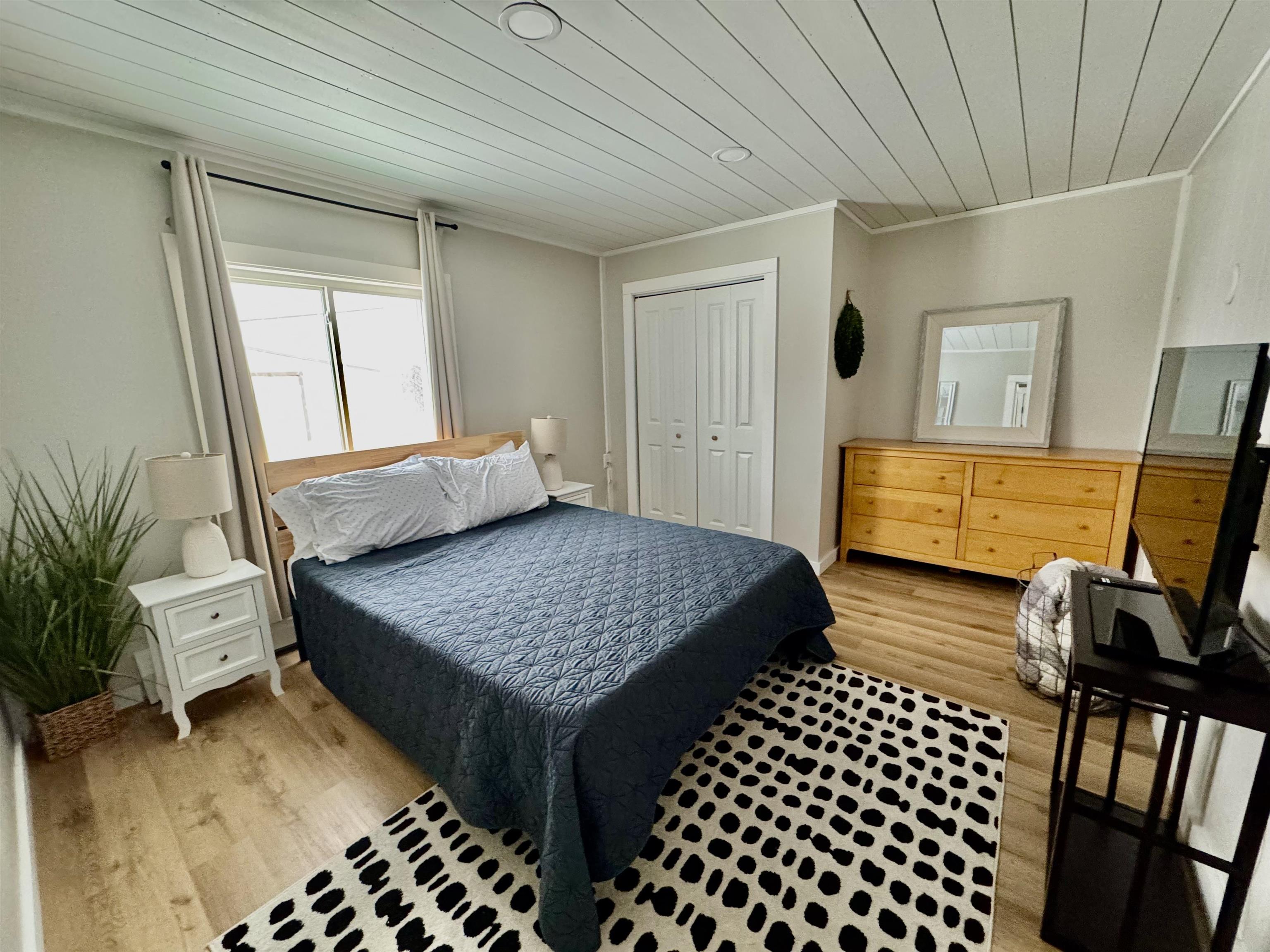 1800 Porters Point Road