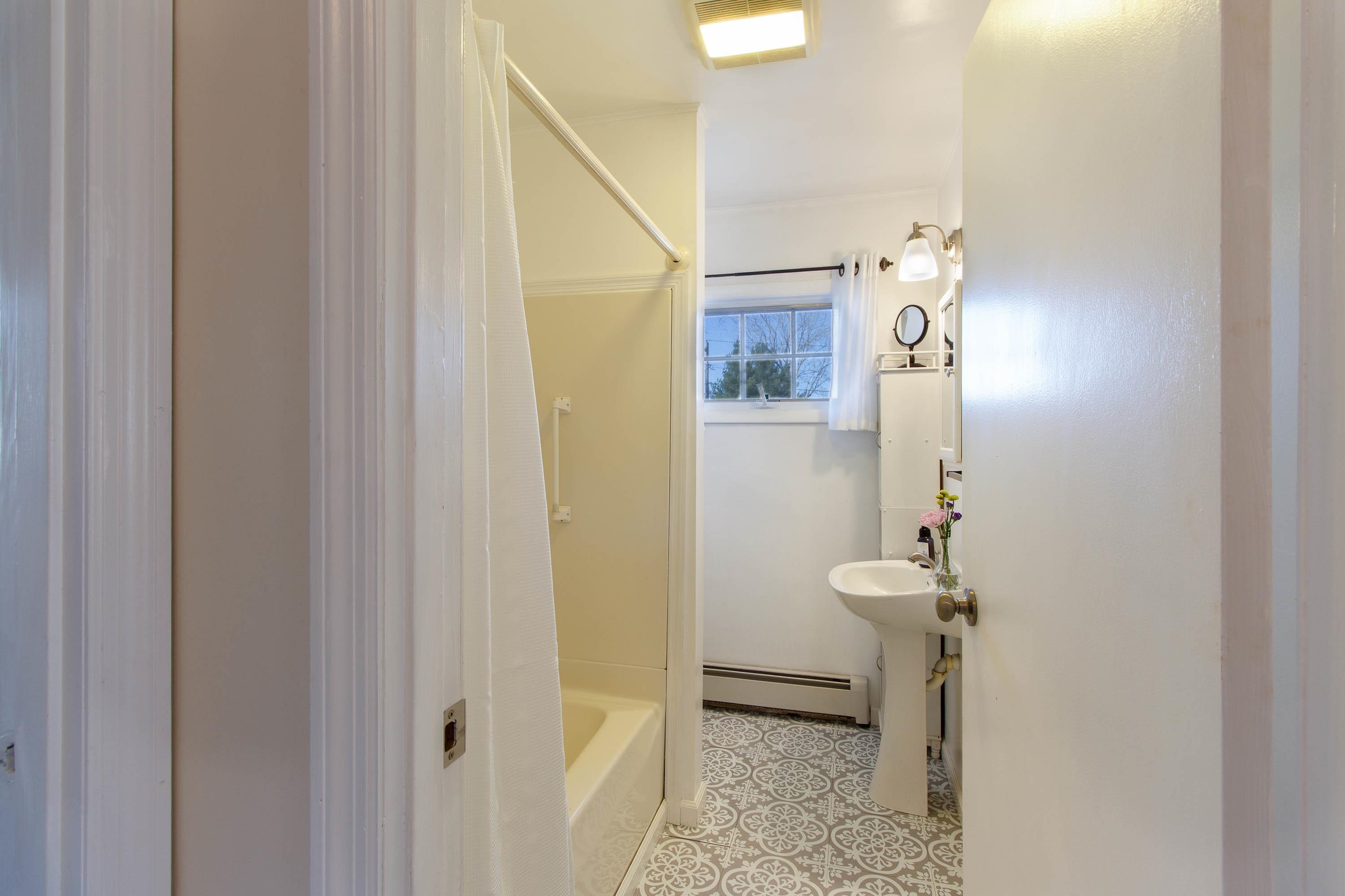 38 Holiday Point Road