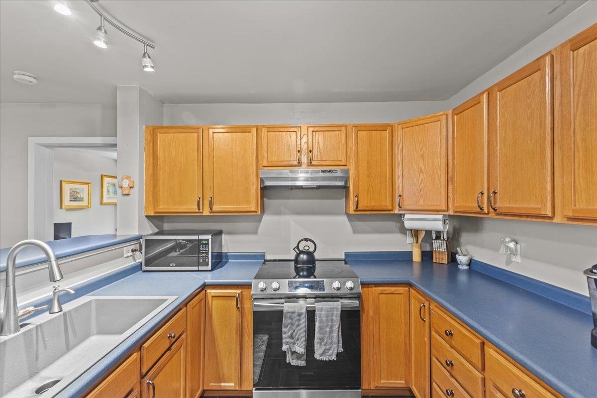 409 Farrell Street Unit: 400