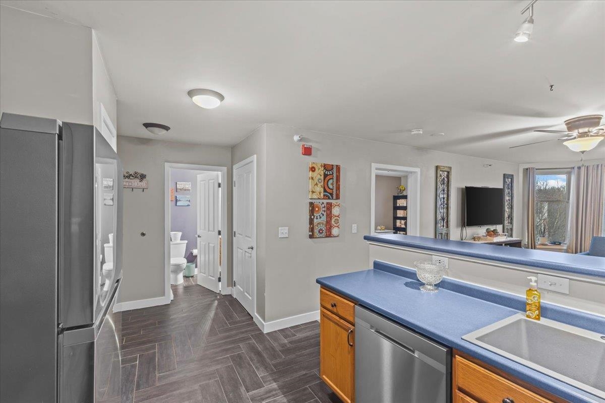 409 Farrell Street Unit: 400