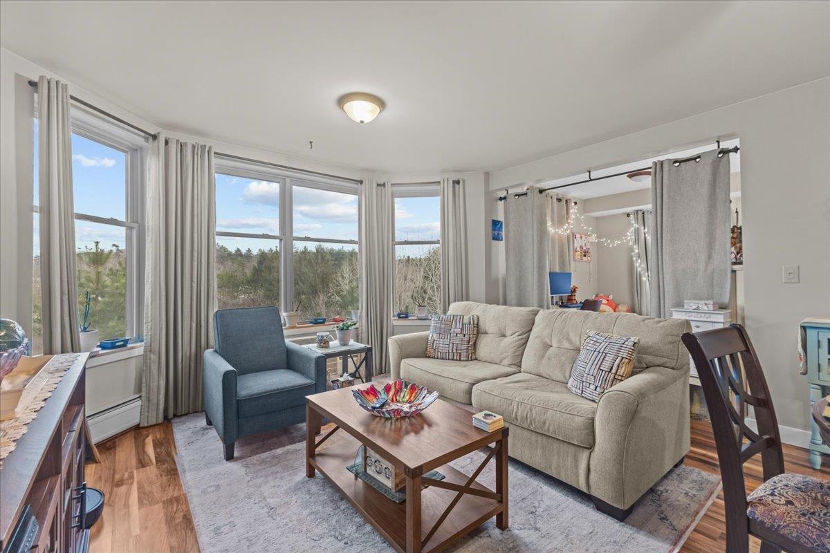 409 Farrell Street Unit: 400