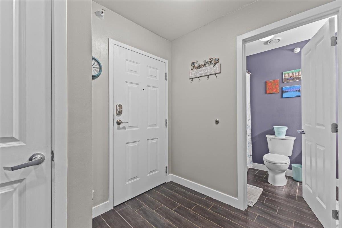 409 Farrell Street Unit: 400