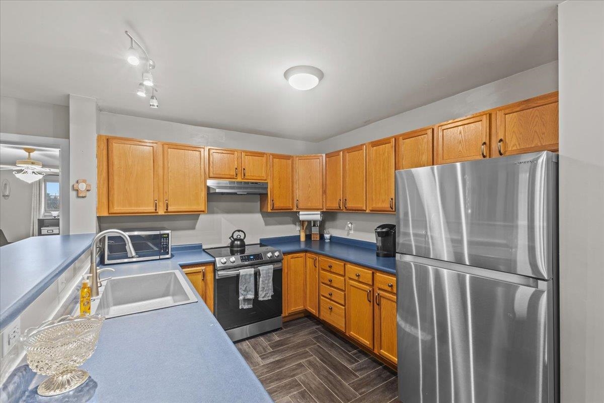 409 Farrell Street Unit: 400