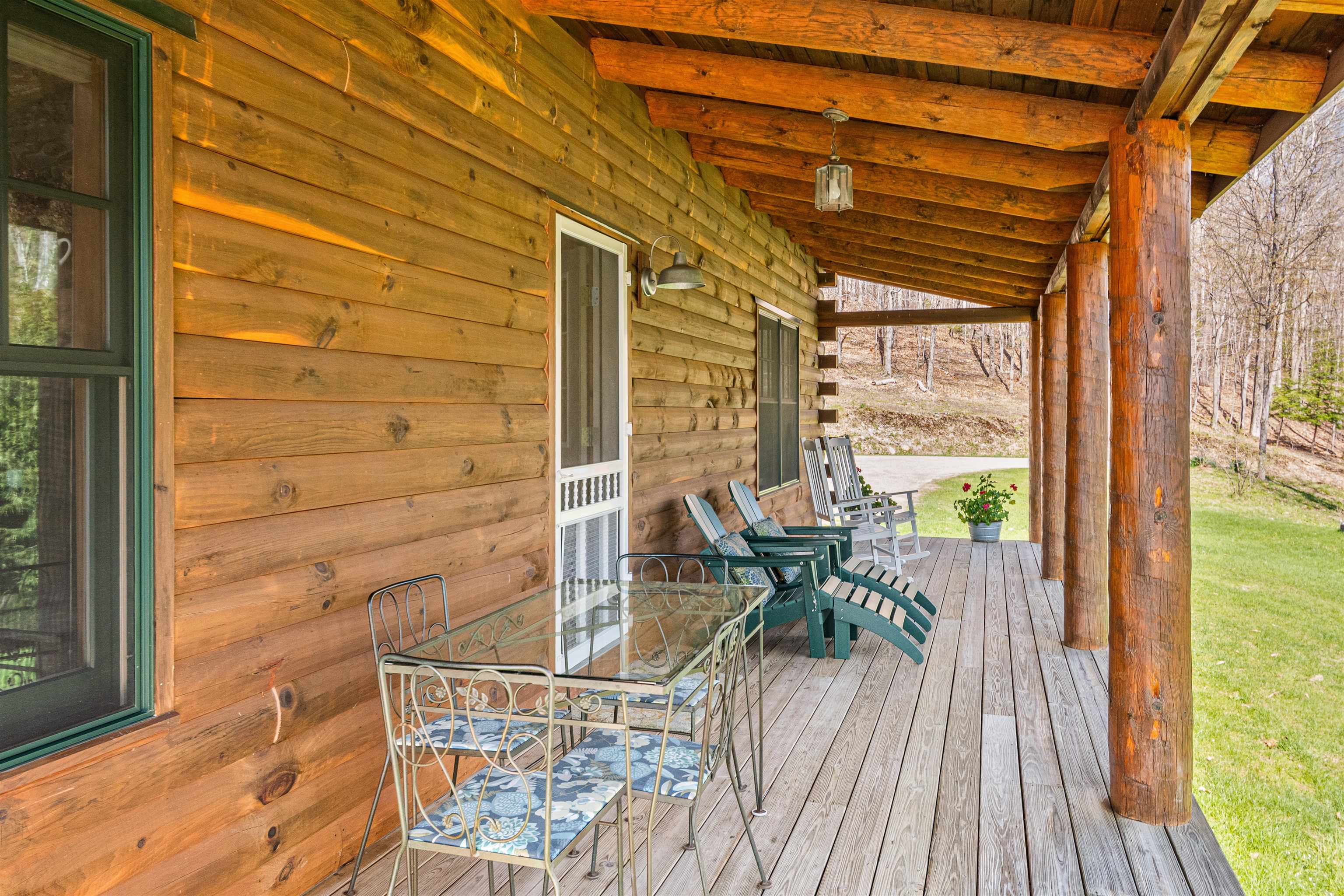 1011 Happy Hollow Road