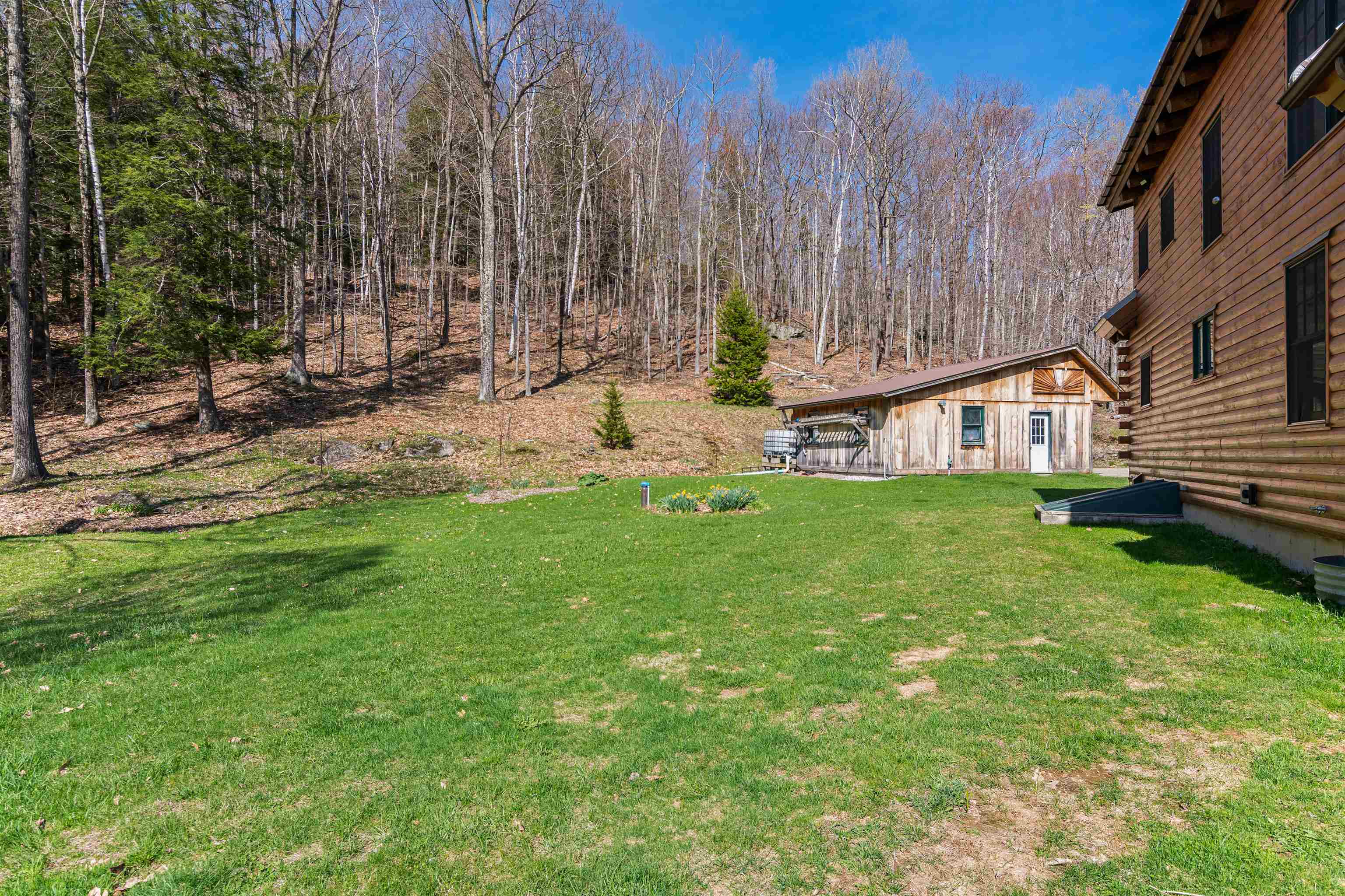 1011 Happy Hollow Road
