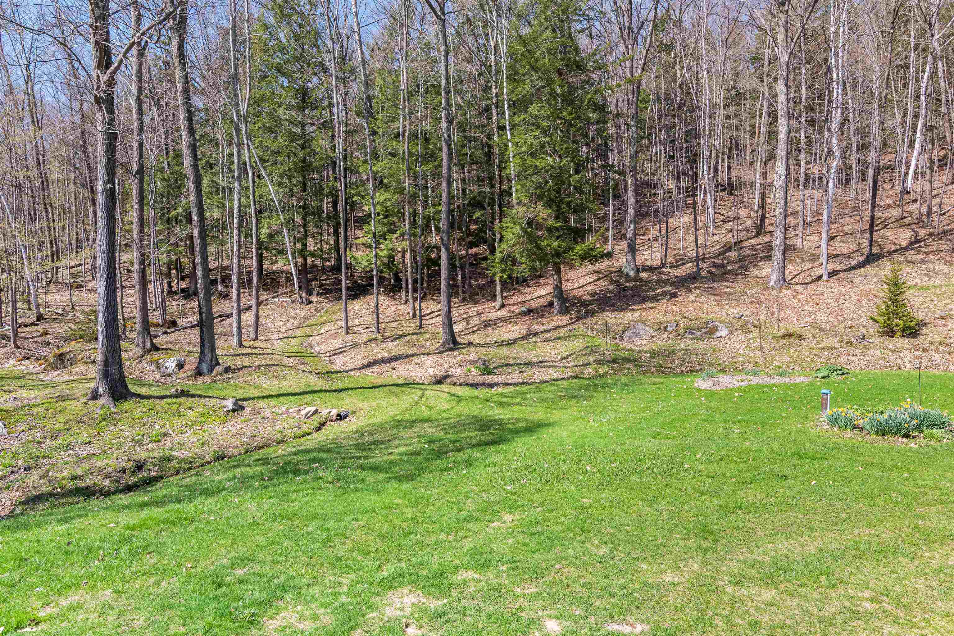 1011 Happy Hollow Road