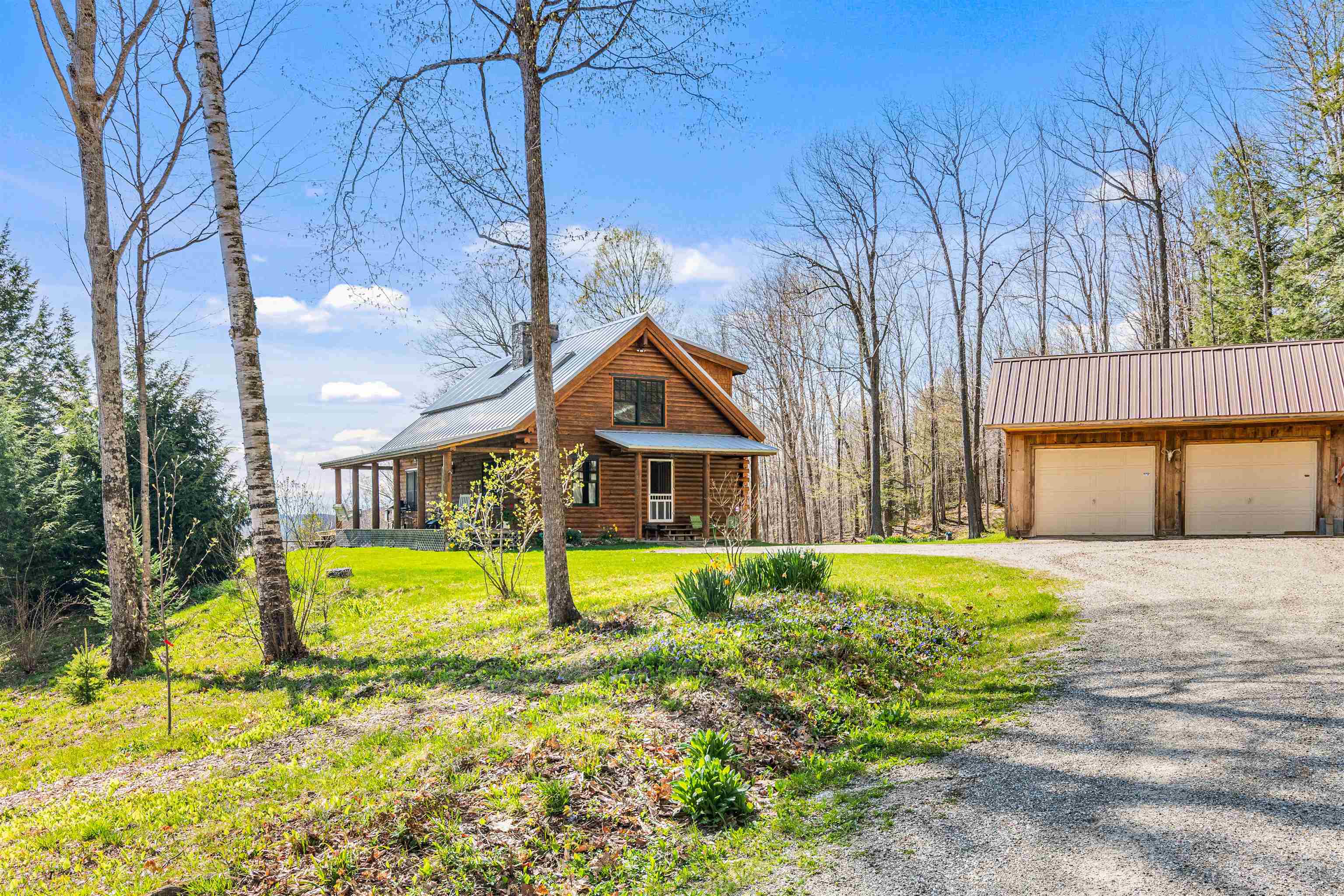 1011 Happy Hollow Road
