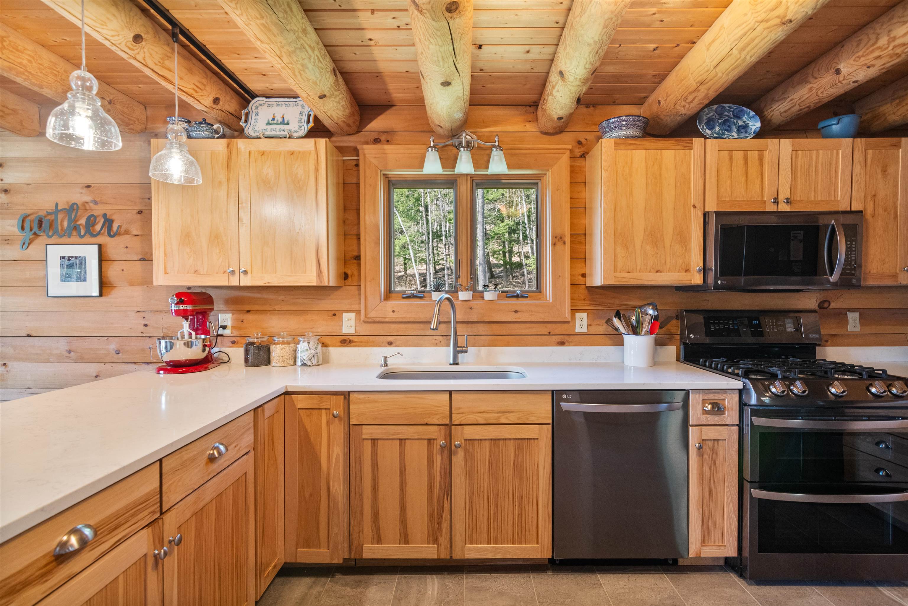 1011 Happy Hollow Road