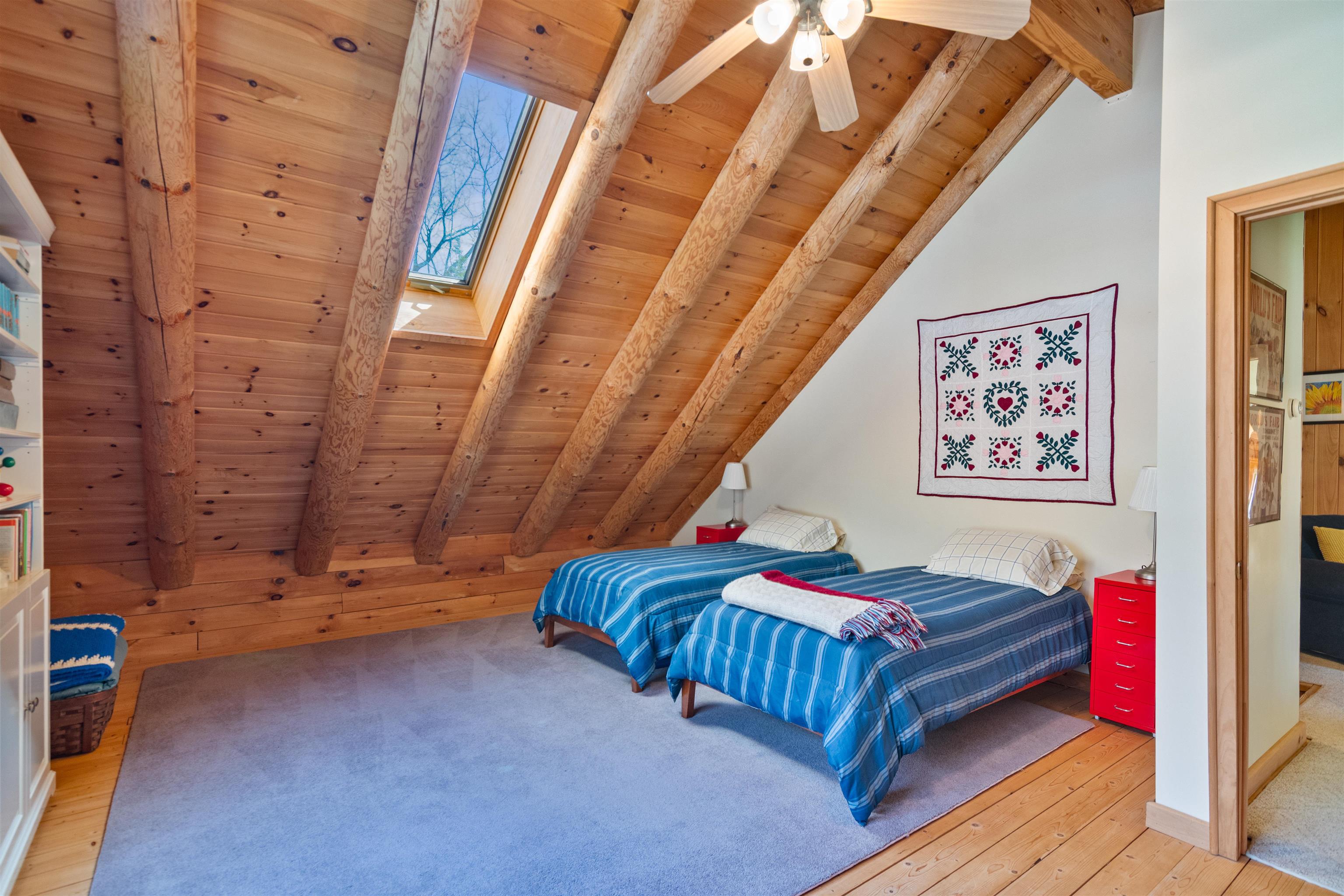 1011 Happy Hollow Road