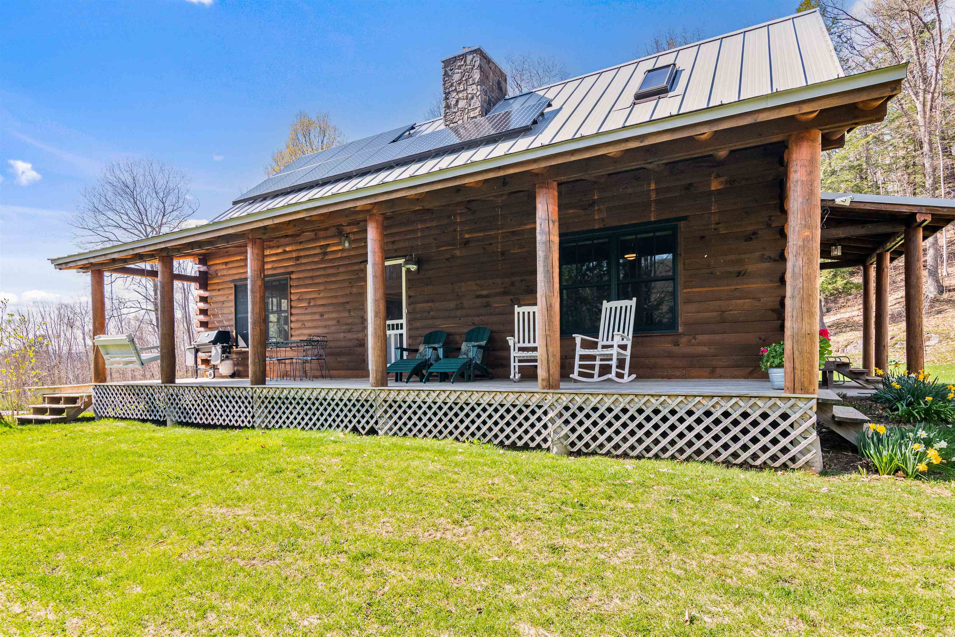 1011 Happy Hollow Road