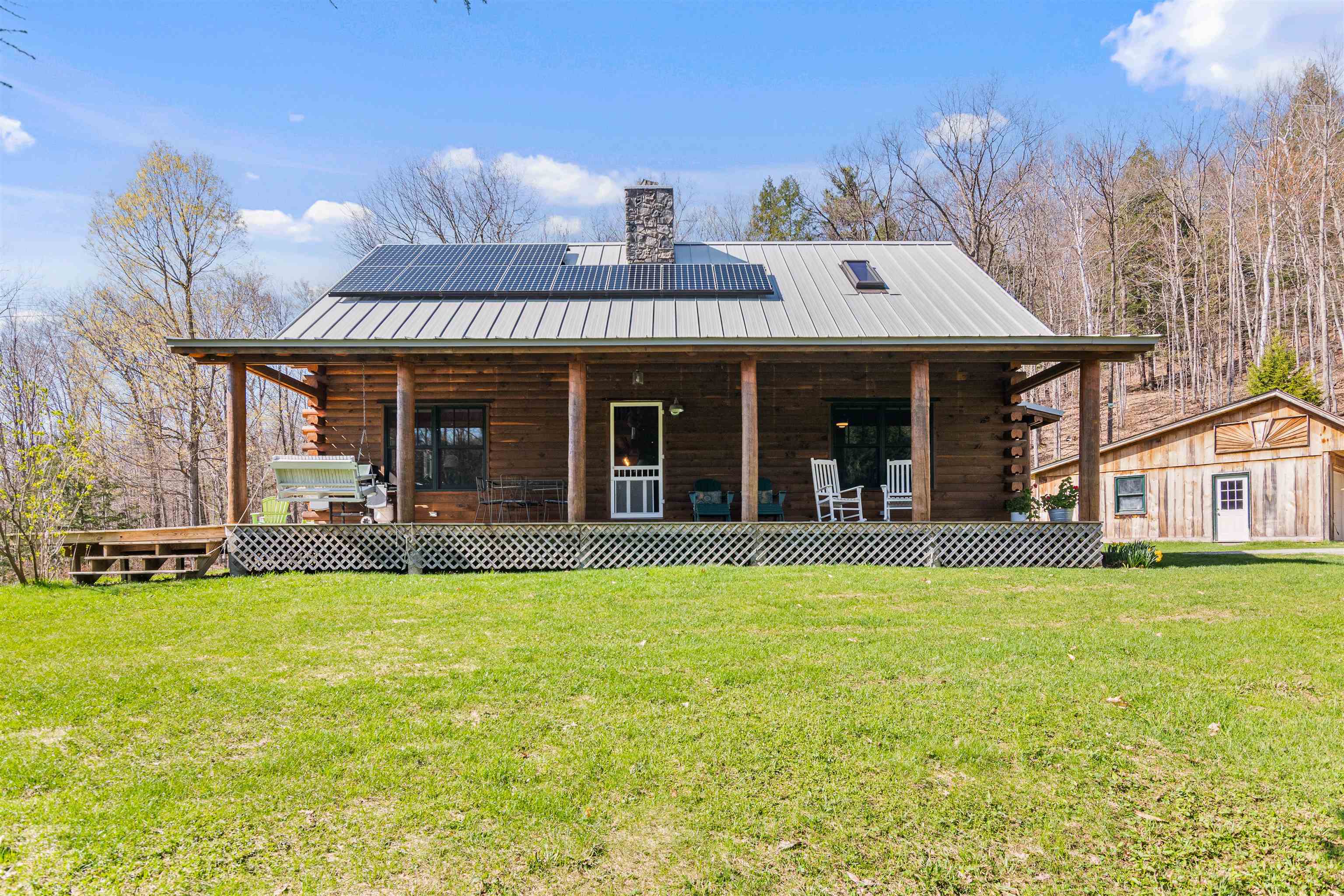 1011 Happy Hollow Road