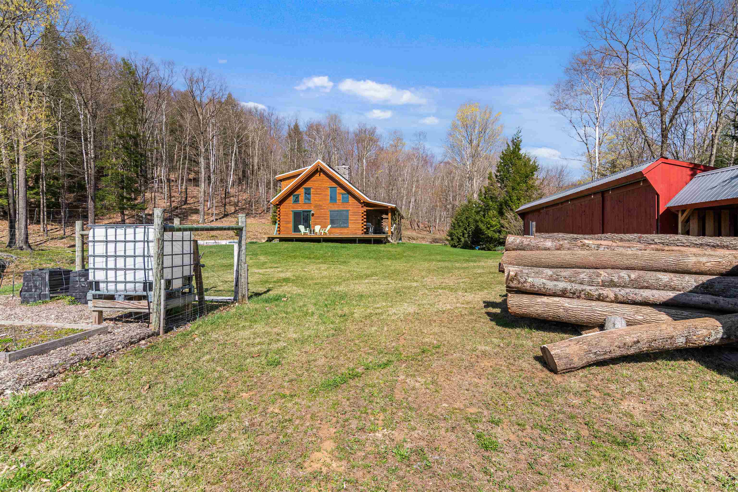 1011 Happy Hollow Road