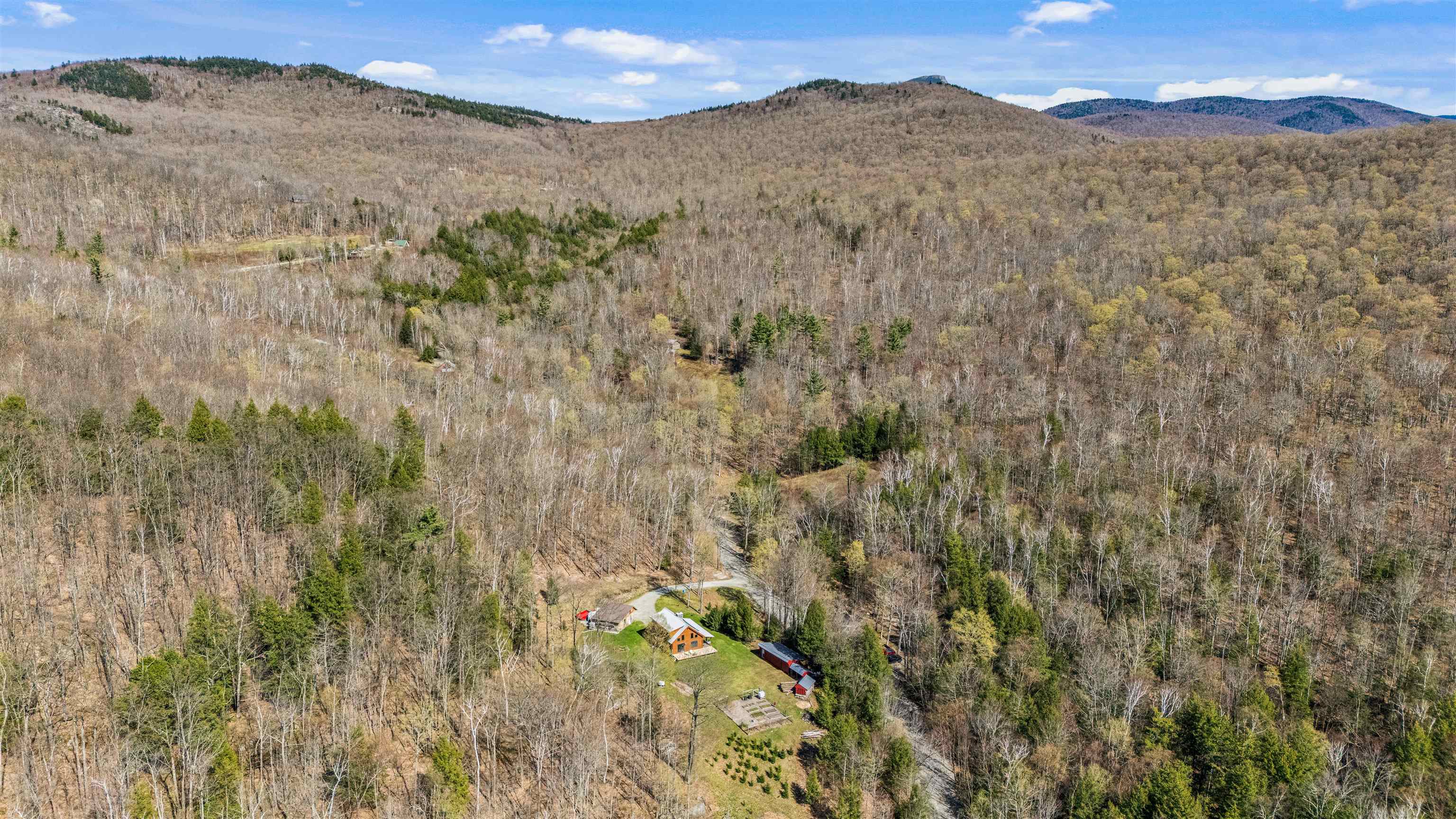 1011 Happy Hollow Road