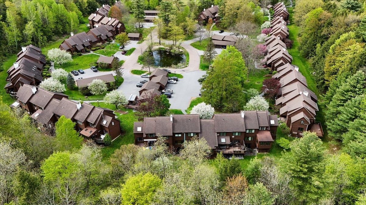 486 Acorn Lane Unit: L4