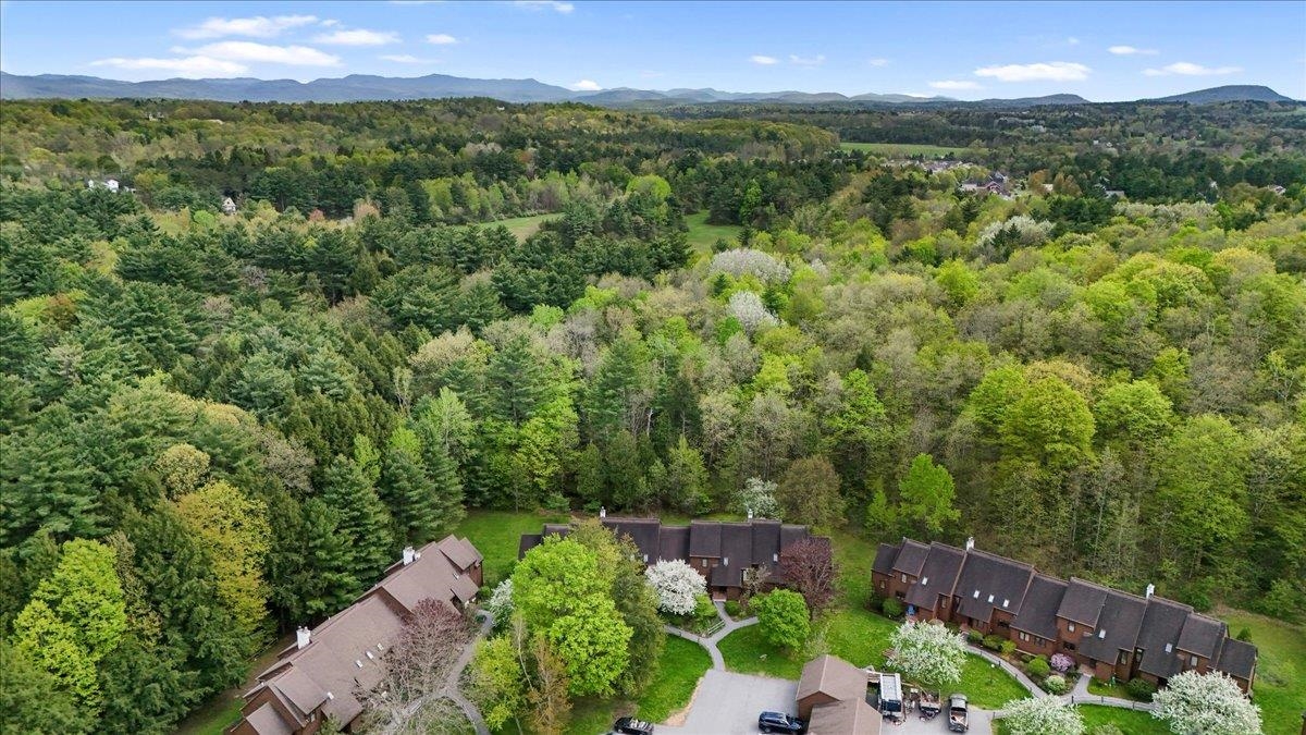 486 Acorn Lane Unit: L4