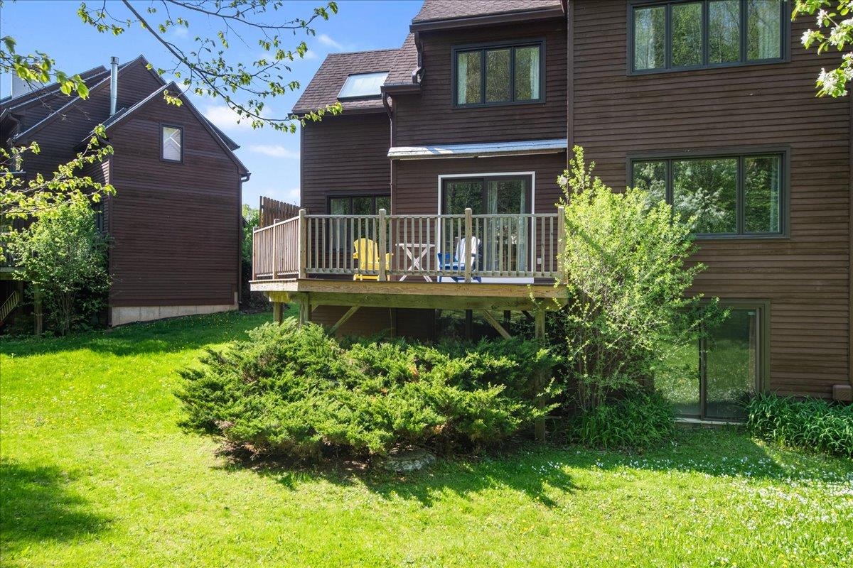 486 Acorn Lane Unit: L4