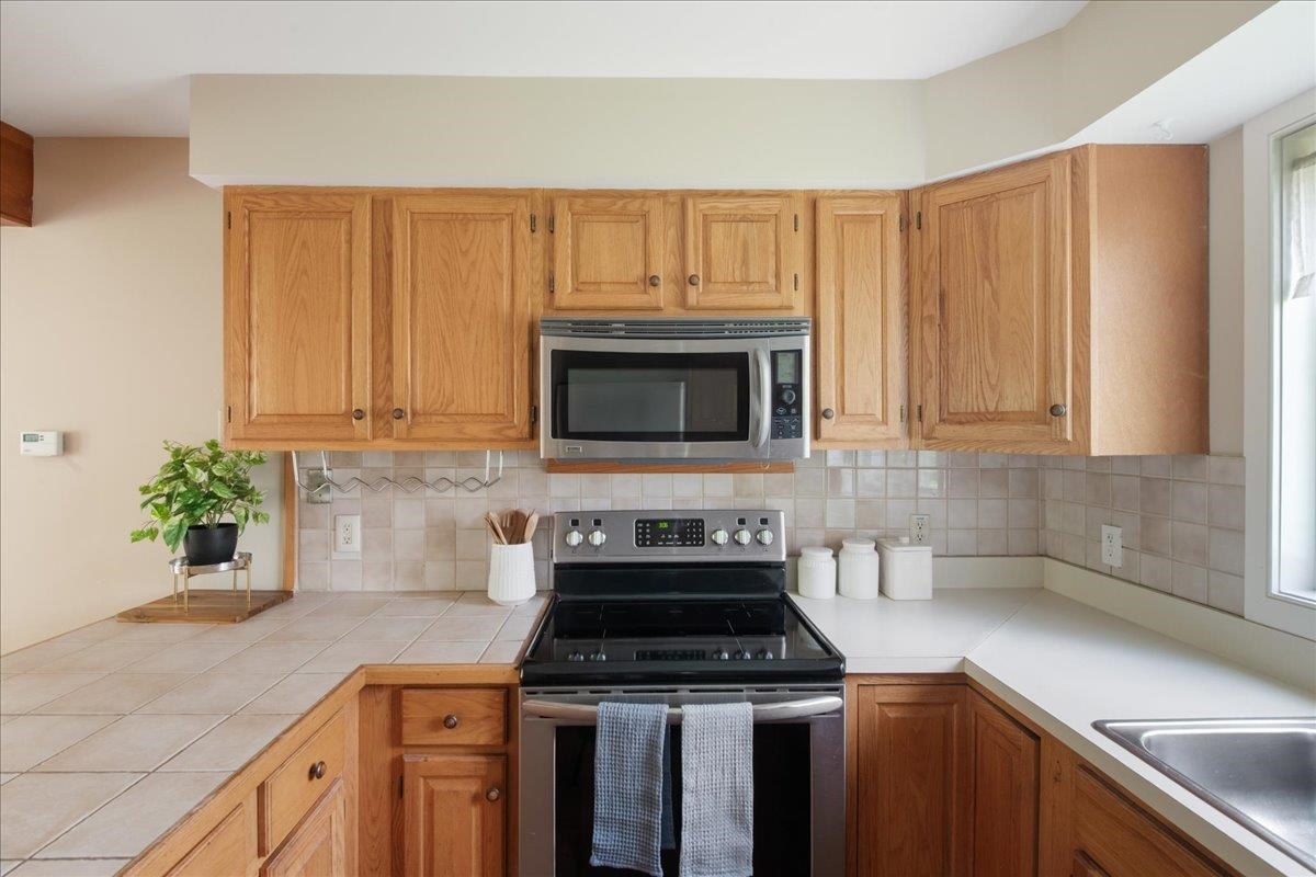 486 Acorn Lane Unit: L4