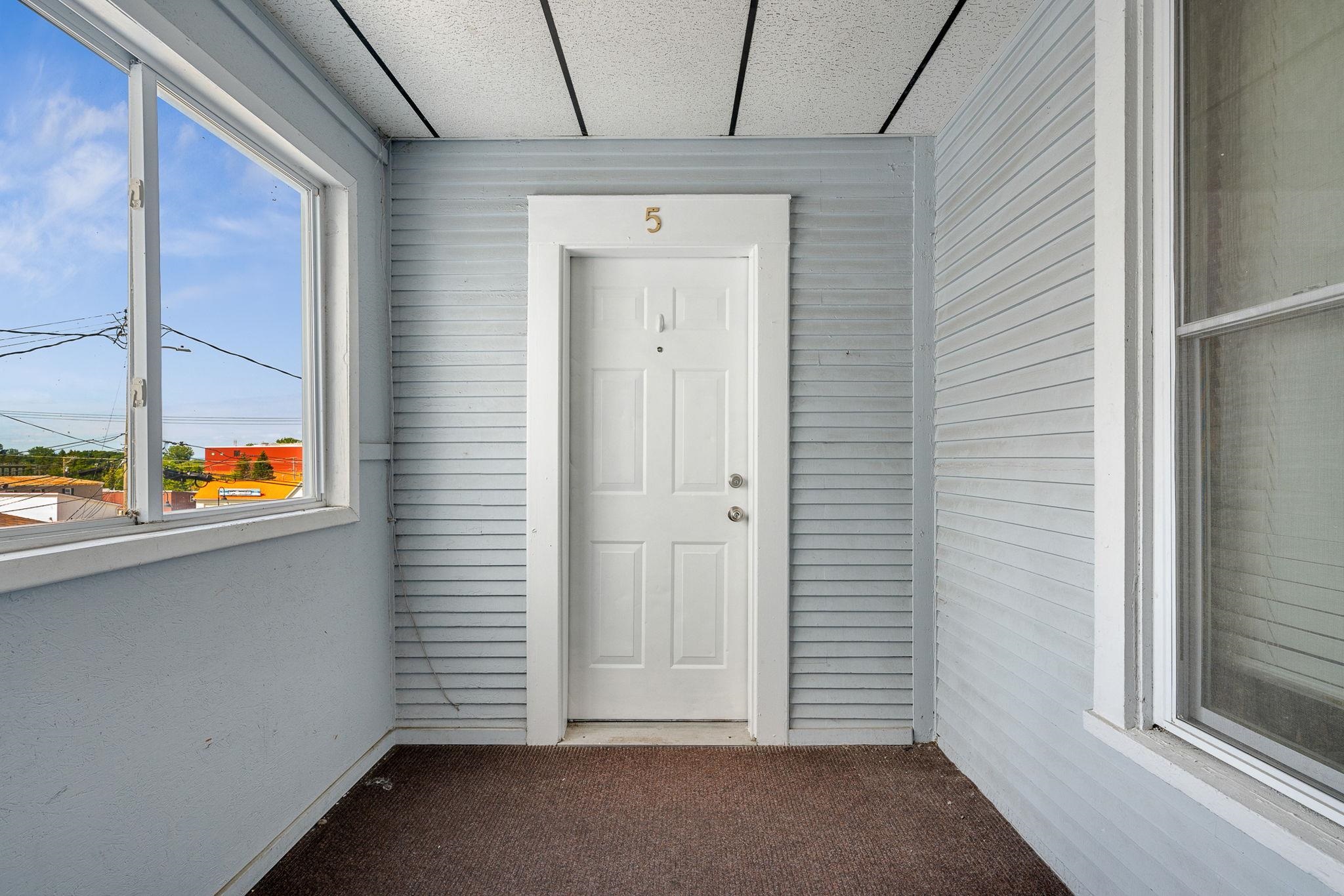 32 South Main Street Unit: 5