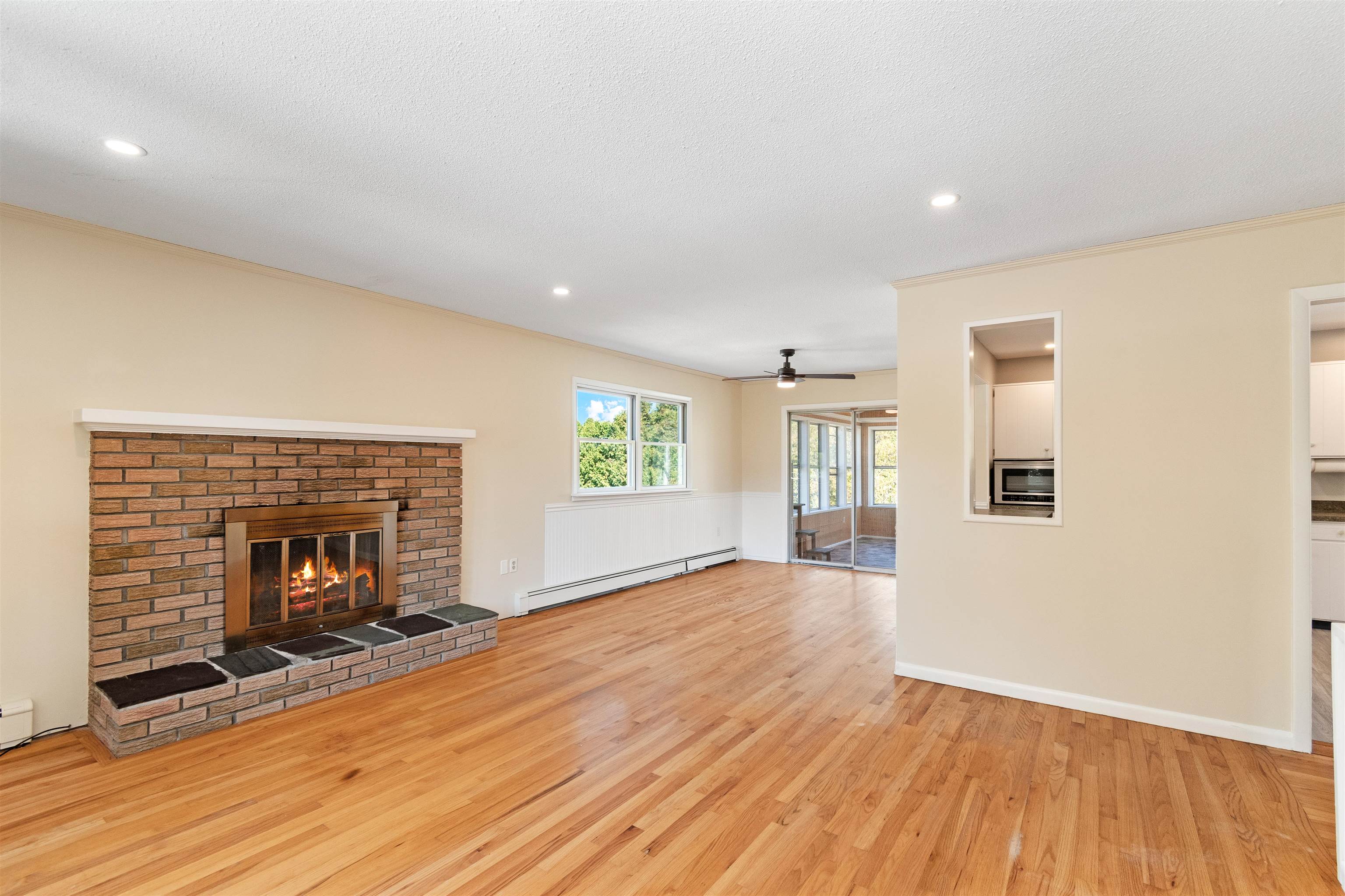 37 Mountain View Boulevard