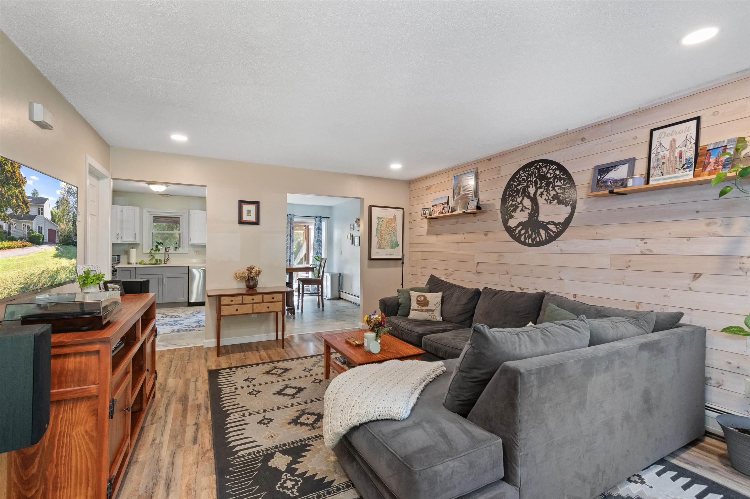 125 Grey Birch Drive