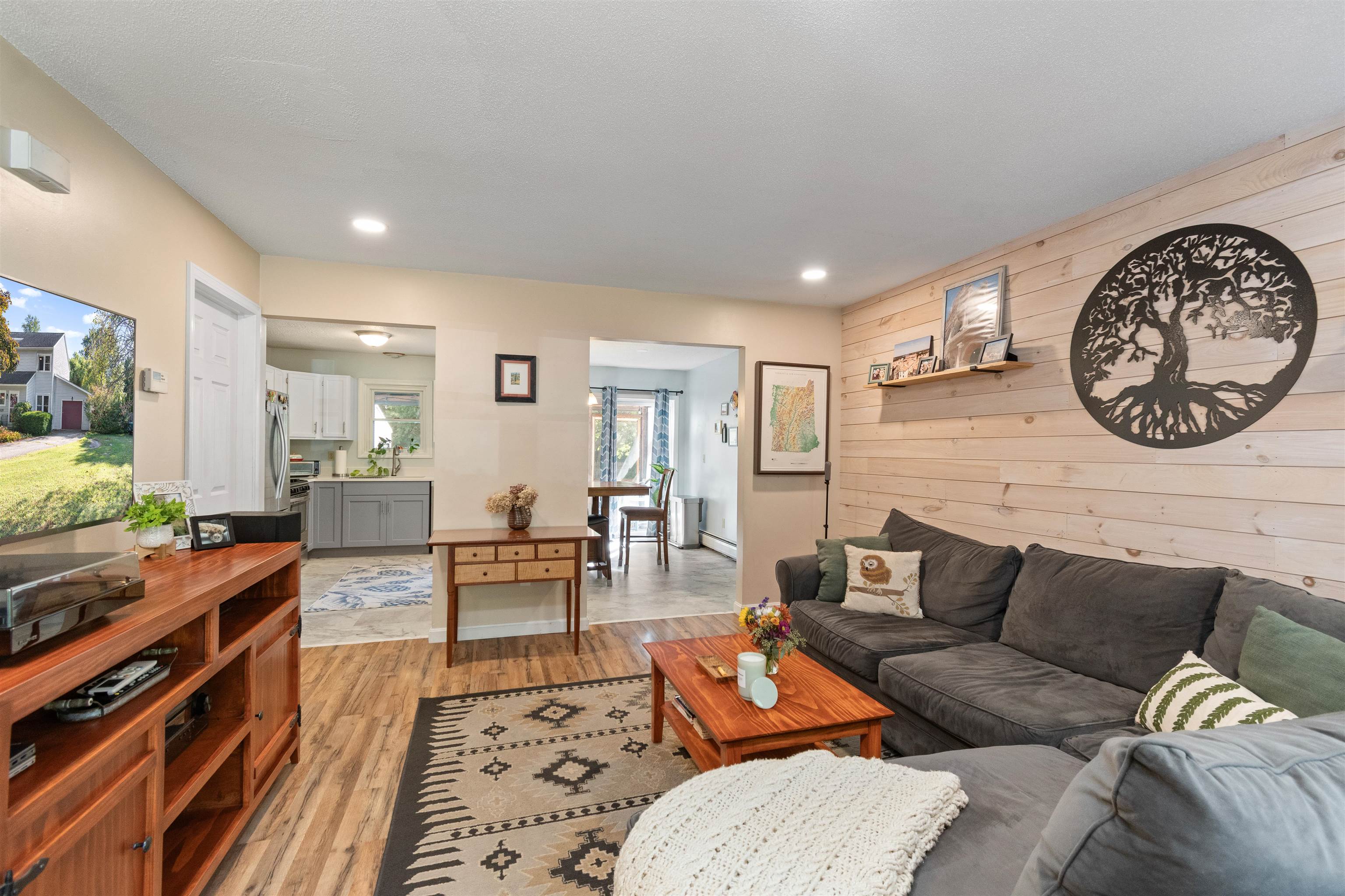 125 Grey Birch Drive