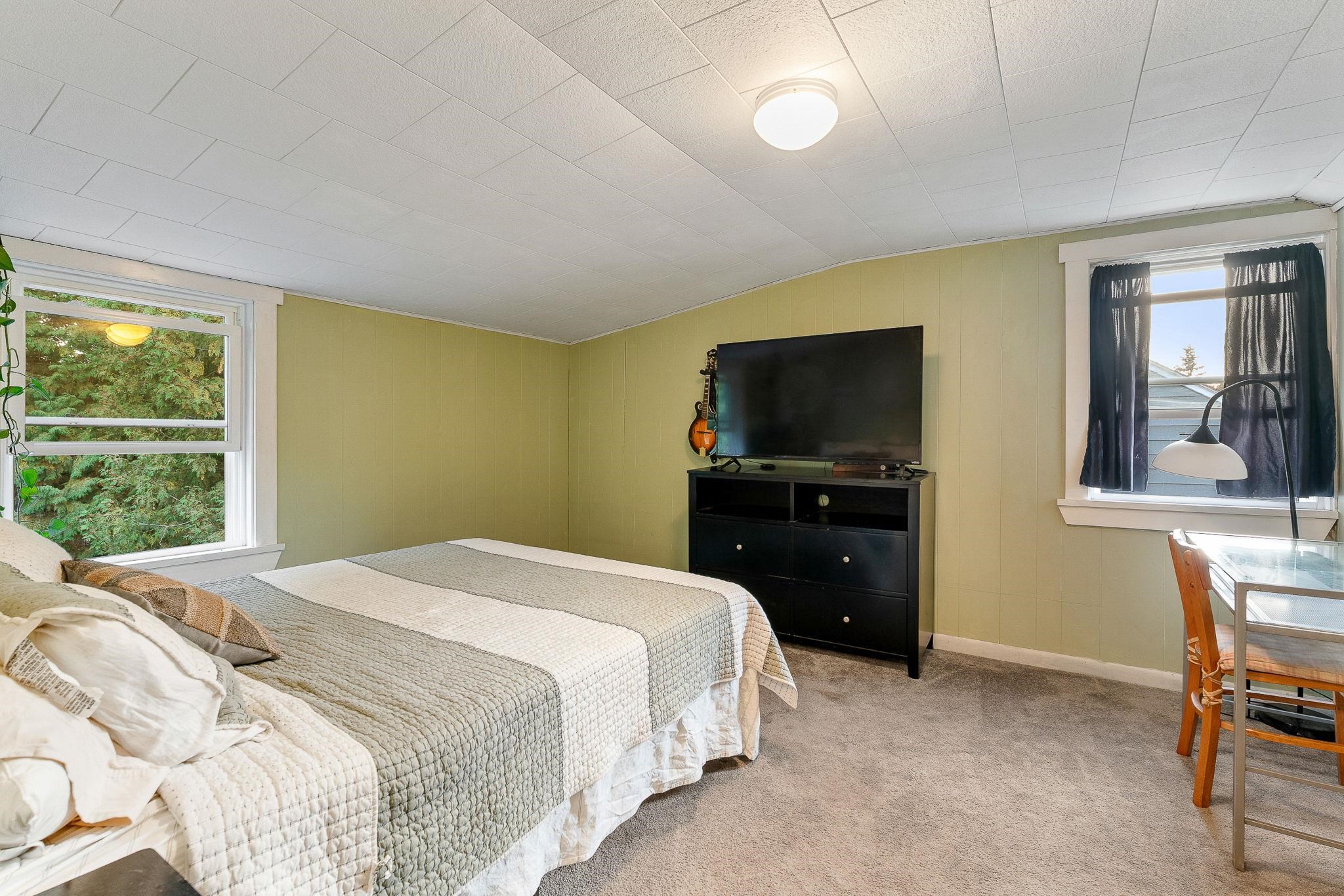149 Woodbury Road