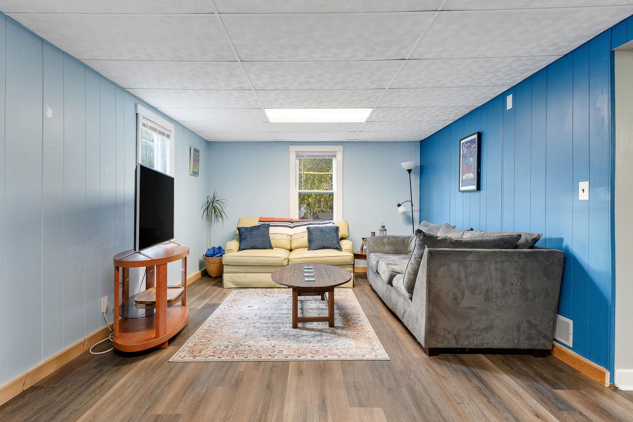 149 Woodbury Road