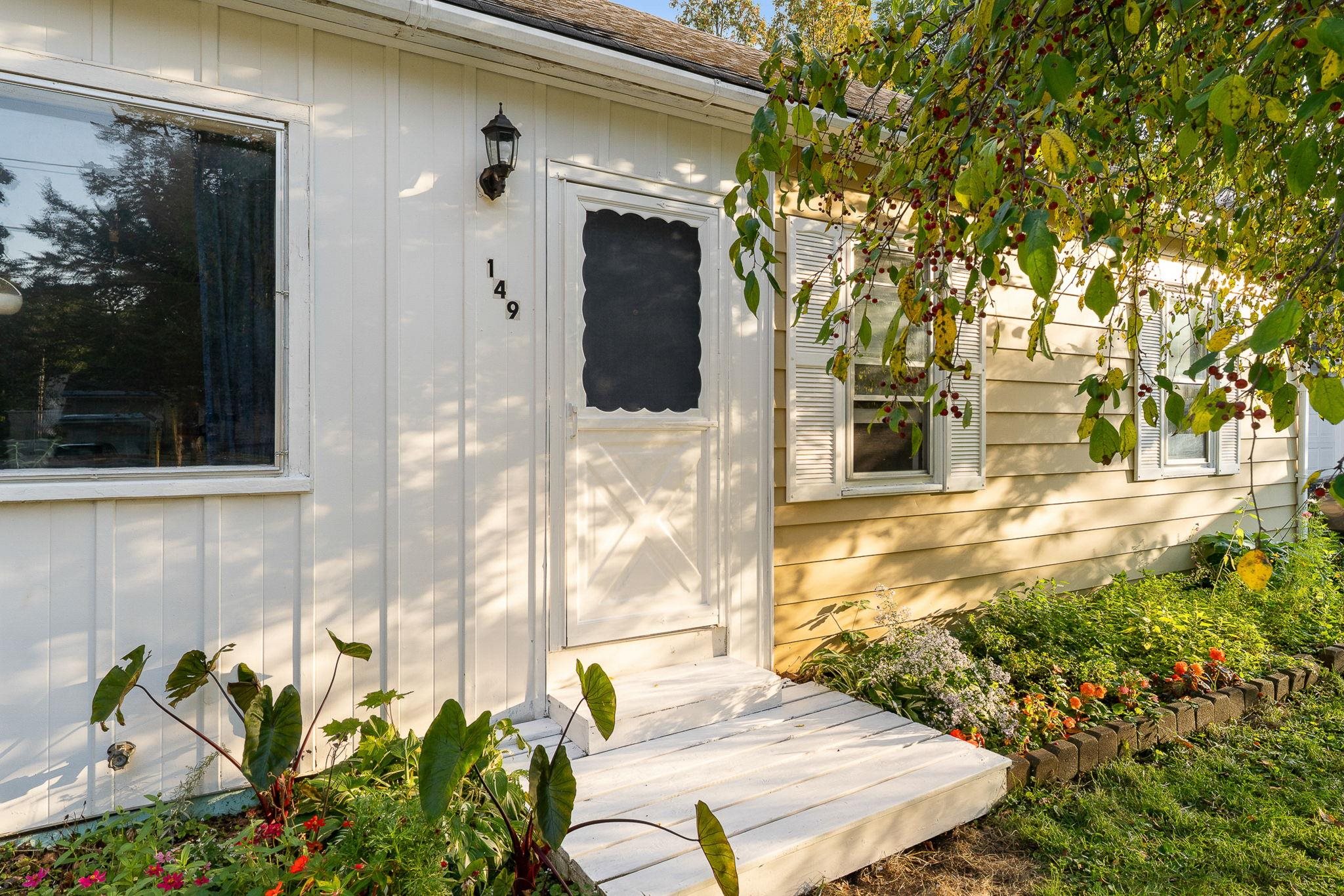 149 Woodbury Road
