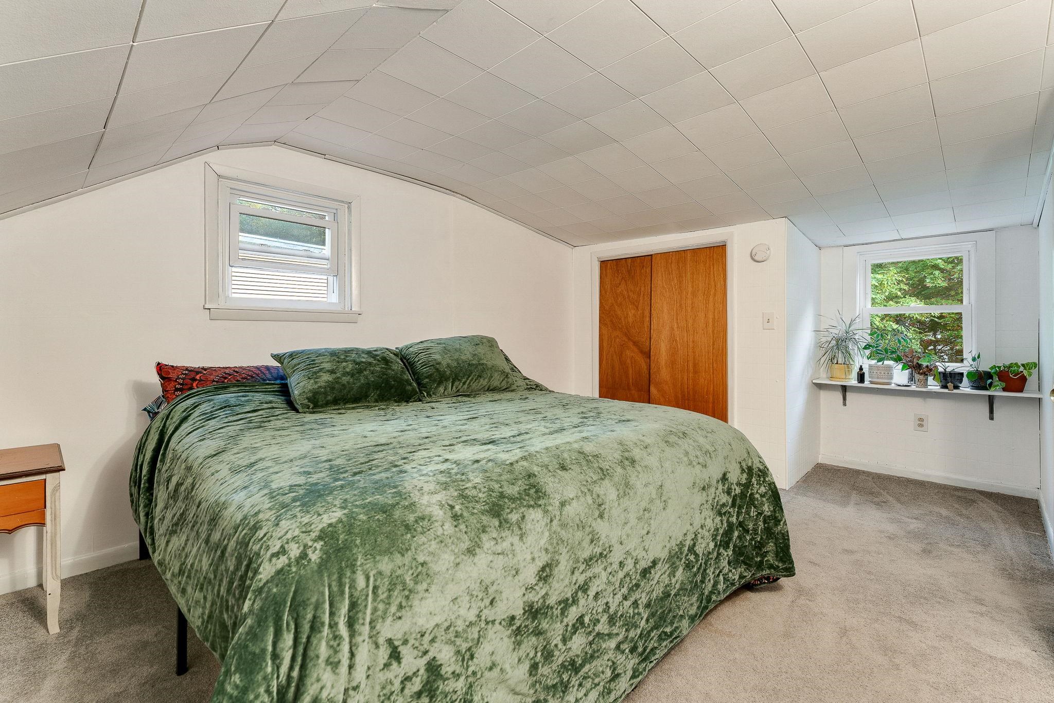 149 Woodbury Road